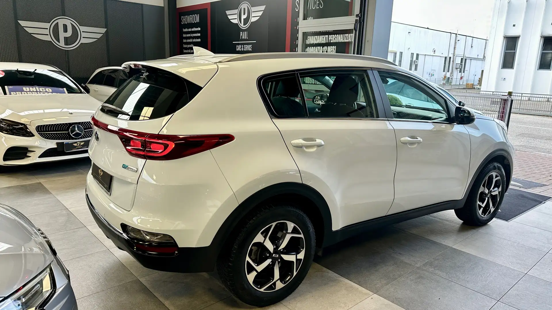 Kia Sportage 1.6 CRDi Mhev 136CV 2WD dct Business Class Blanco - 2