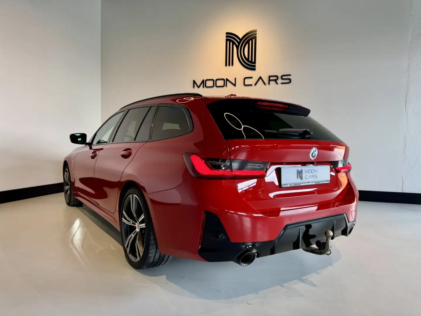 BMW 330 330e xDrive Touring M Sport Pro Rojo - 2