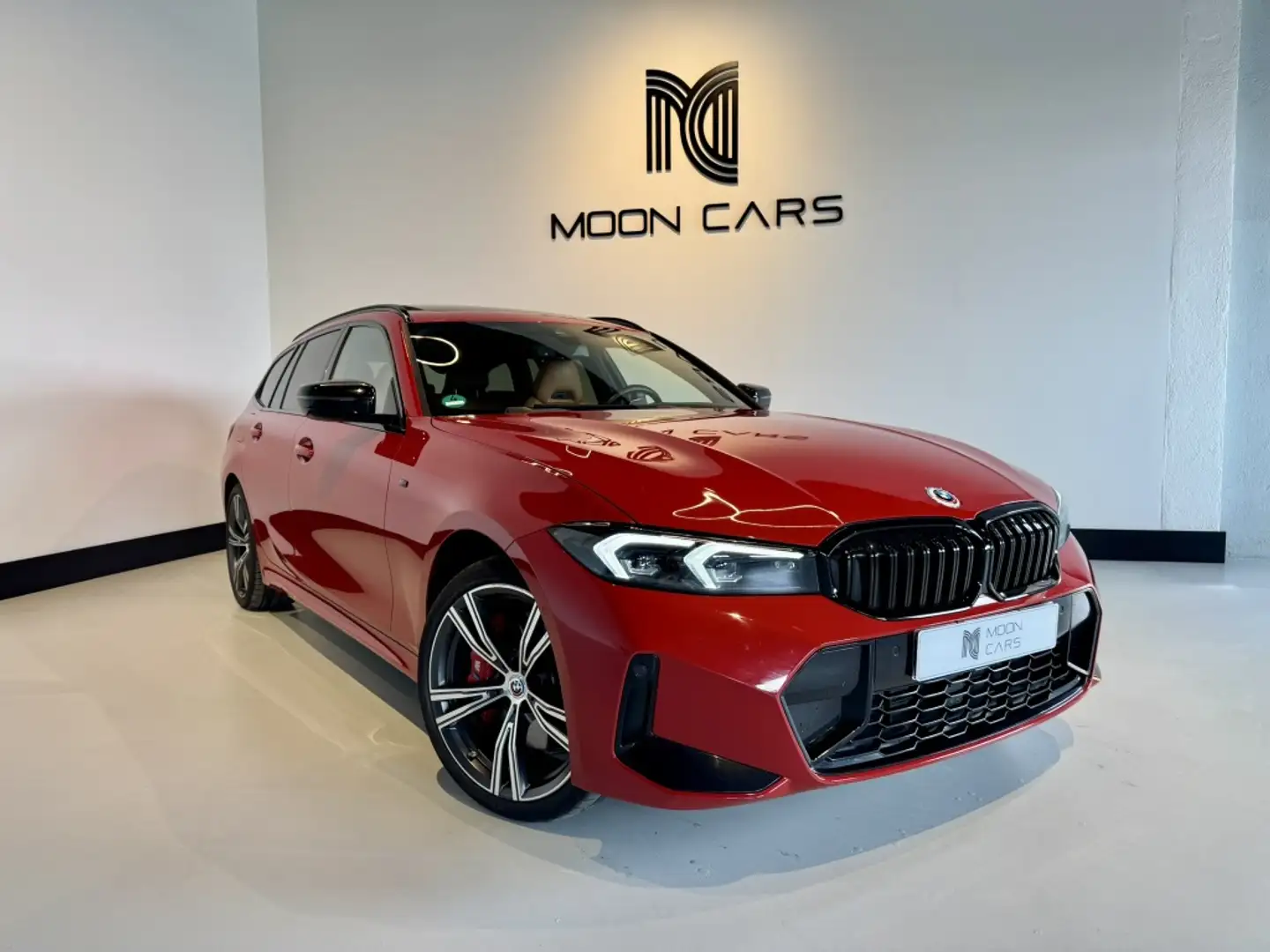 BMW 330 330e xDrive Touring M Sport Pro Rojo - 1