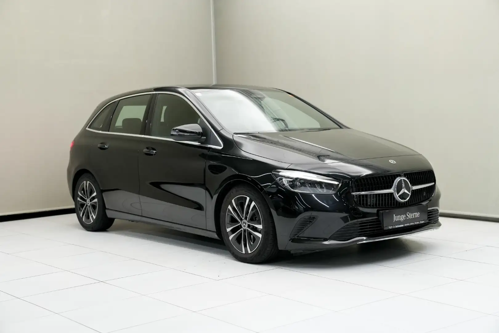 Mercedes-Benz B 220 4MATIC Navi LM KAM SpurW ParkAss. SpurH Schwarz - 2