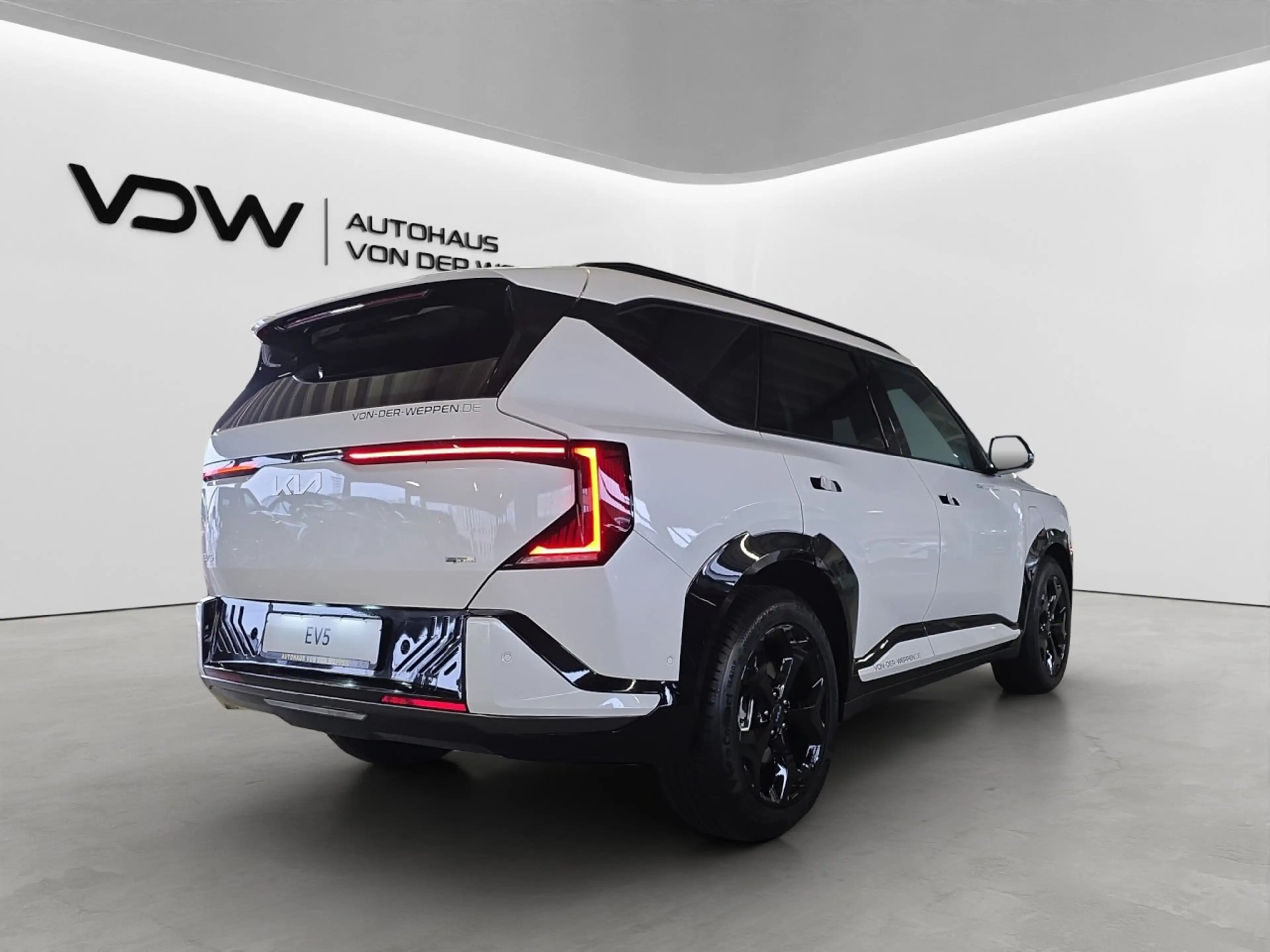 Kia EV5 160 kW GT-Line — photo 8
