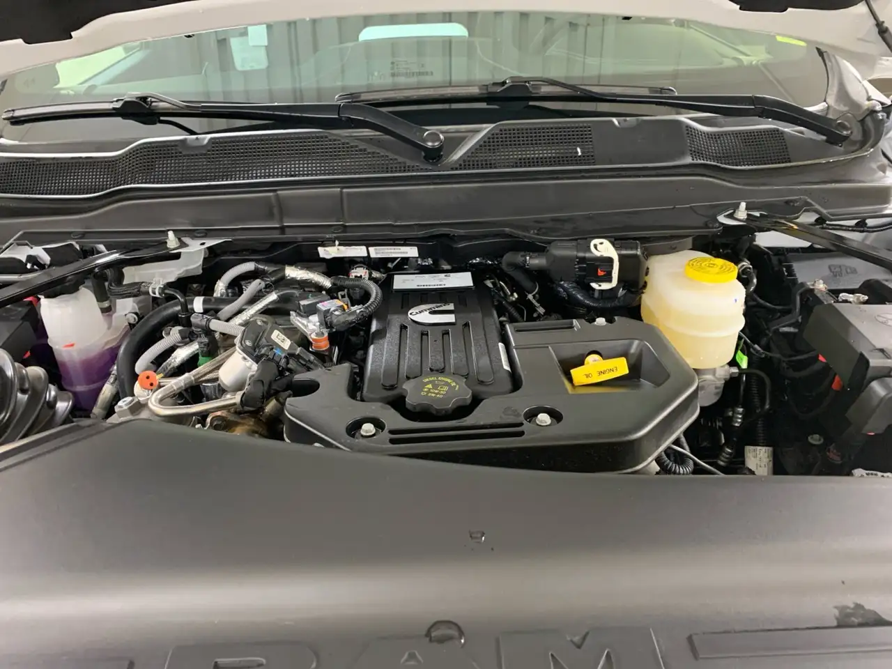 RAM 3500 снимка RAM 3500