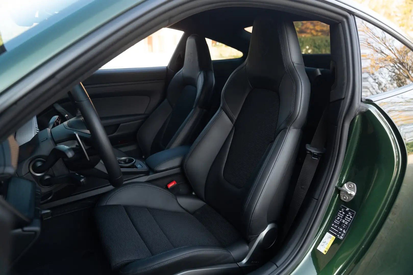 Porsche 992 .2 (911) GT3 TOURING Vert - 2