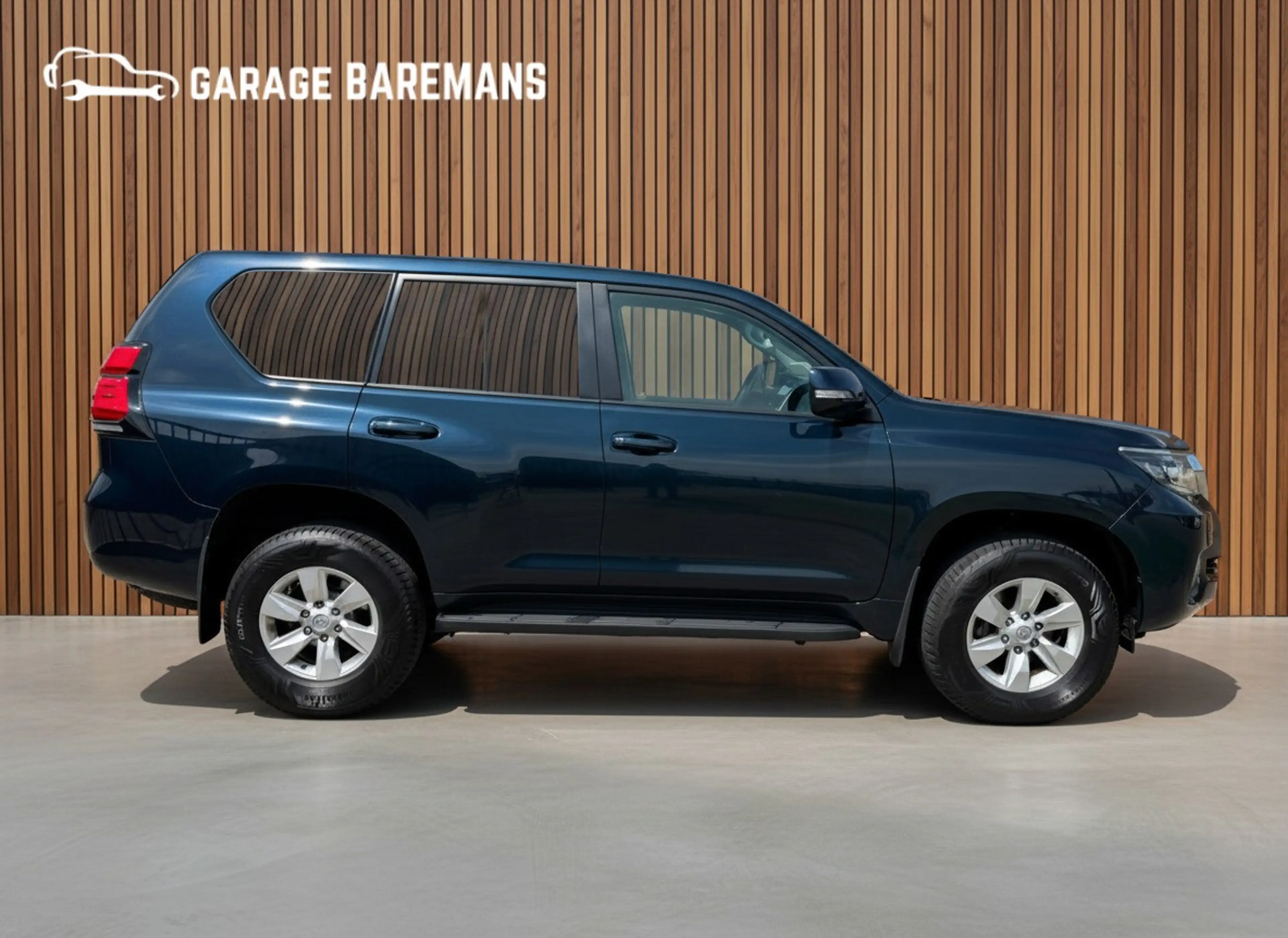 Toyota Land Cruiser 150 2.8 D-4D-F Challenger Window Van 204 PK — photo 8