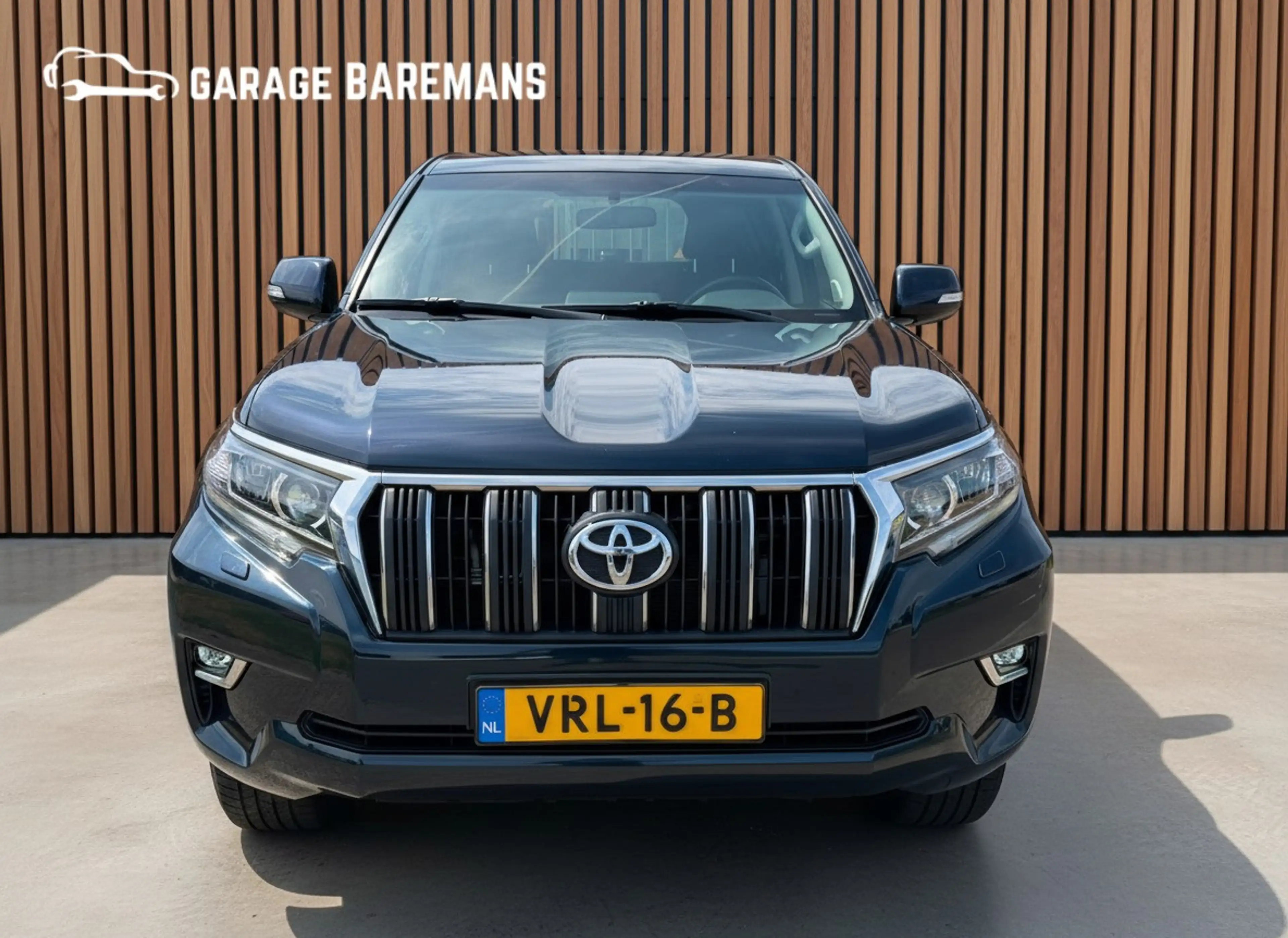 Toyota Land Cruiser 150 2.8 D-4D-F Challenger Window Van 204 PK — photo 2