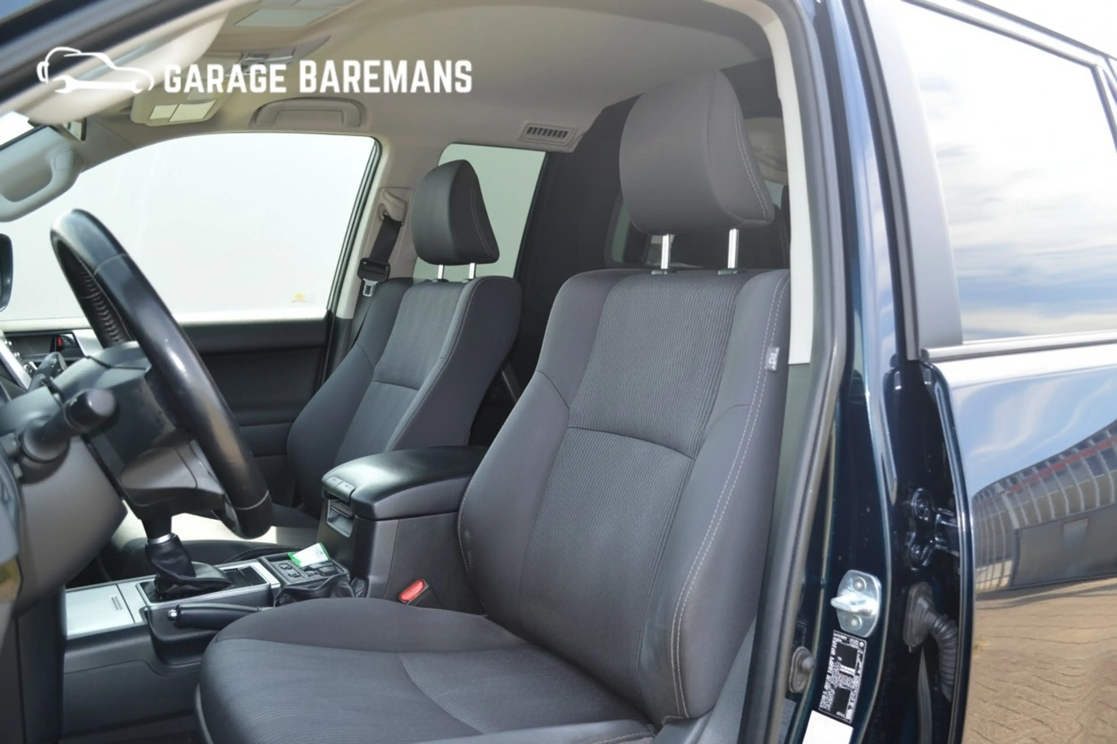 Toyota Land Cruiser 150 2.8 D-4D-F Challenger Window Van 204 PK — photo 9