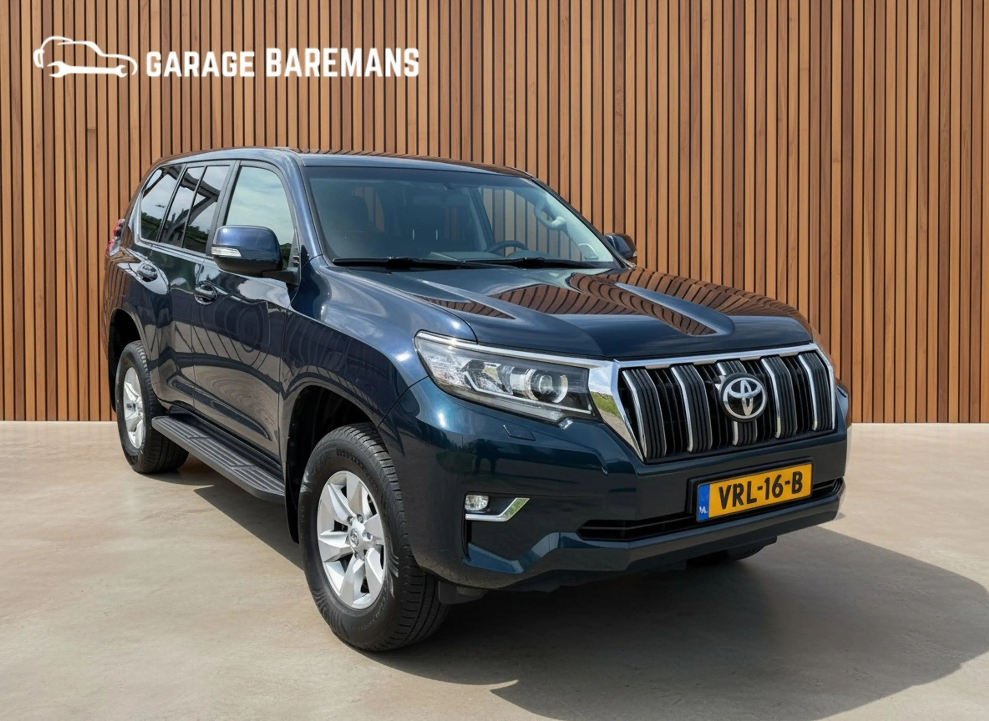 Toyota Land Cruiser 150 2.8 D-4D-F Challenger Window Van 204 PK