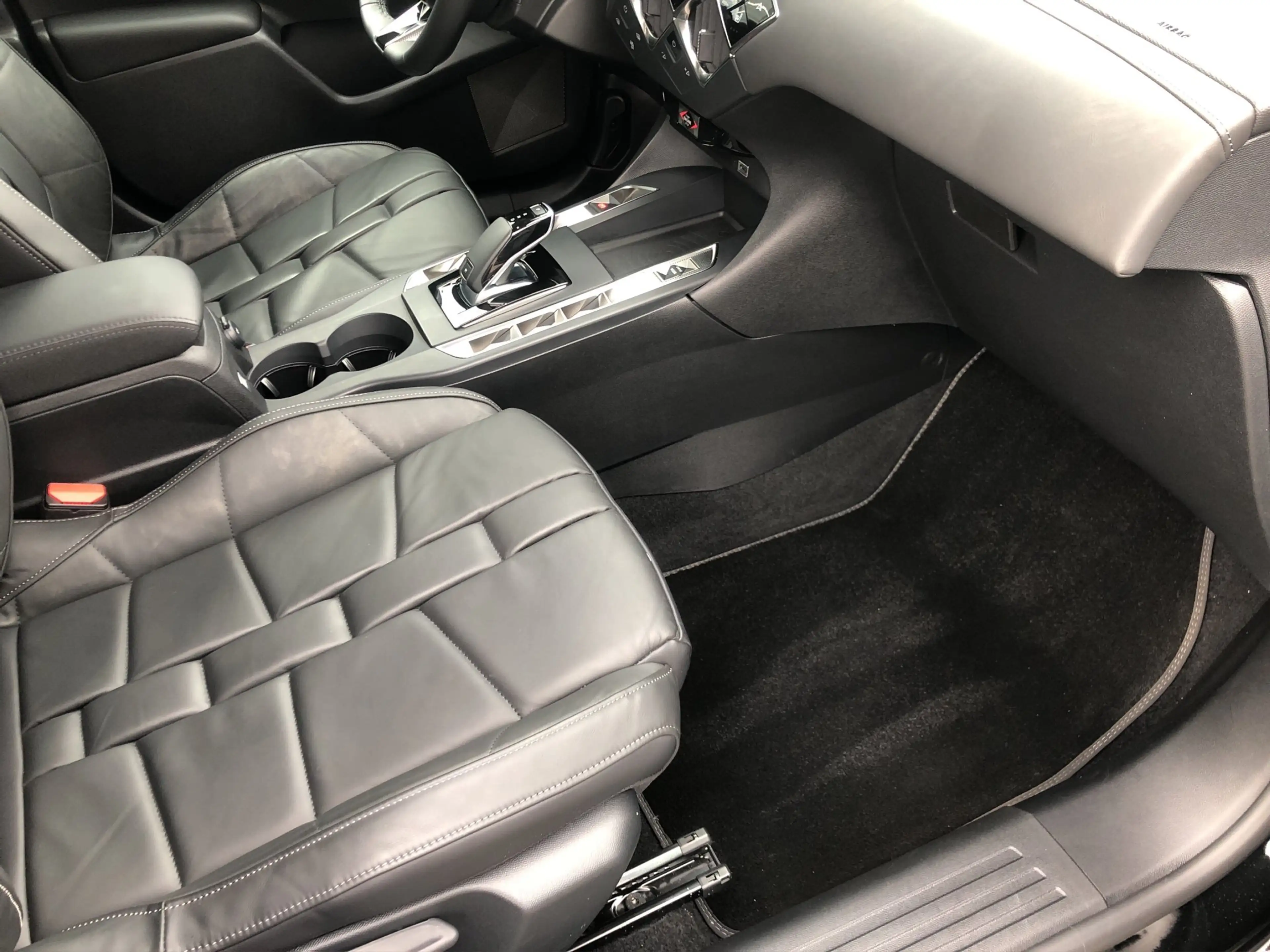 DS Automobiles DS 3 Crossback DS3 PureTech 130 Aut. OPERA — photo 12