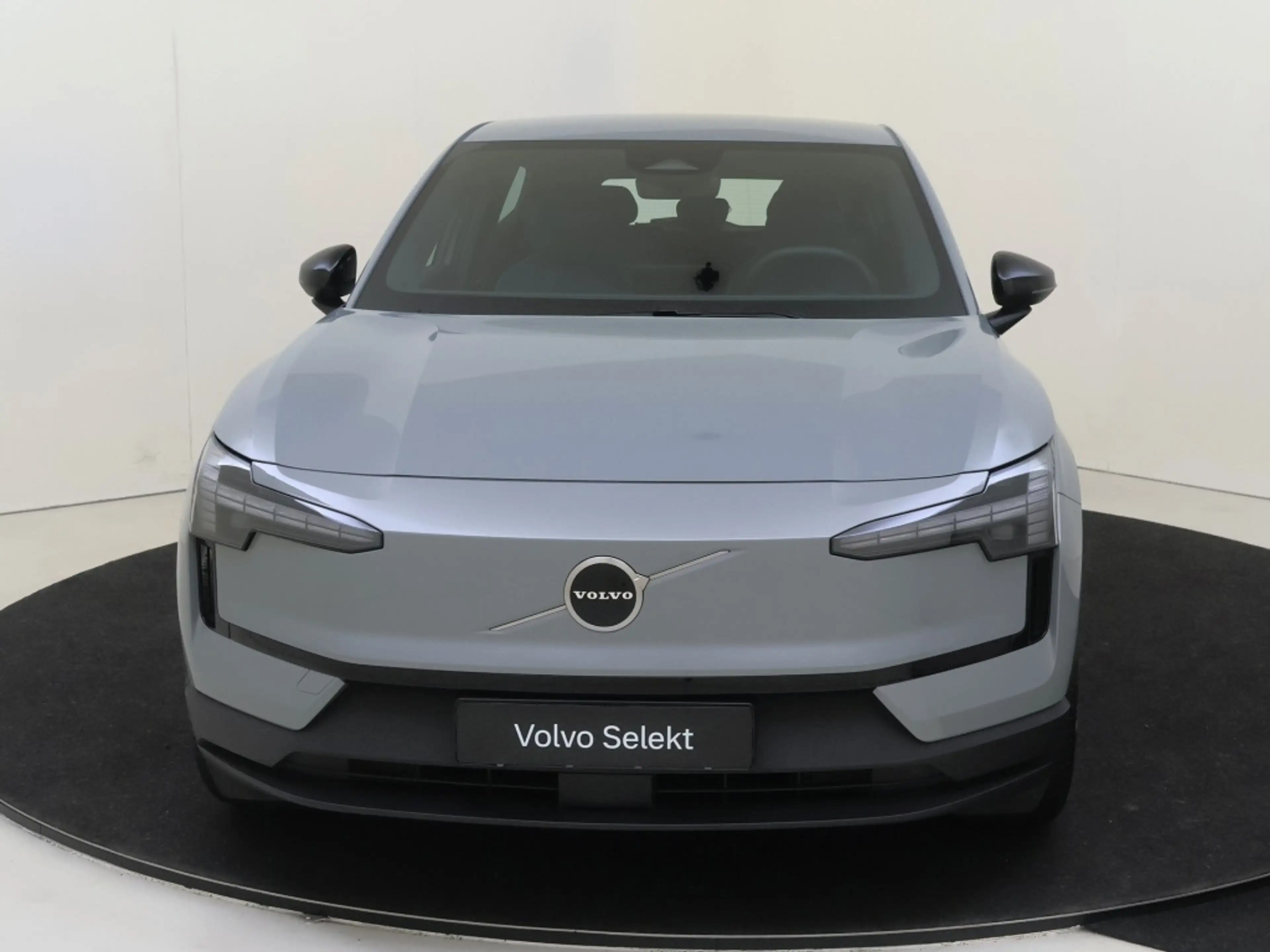 Volvo EX30 Extended Plus 69 kWh | Climate Pack | Power Seat P — photo 4