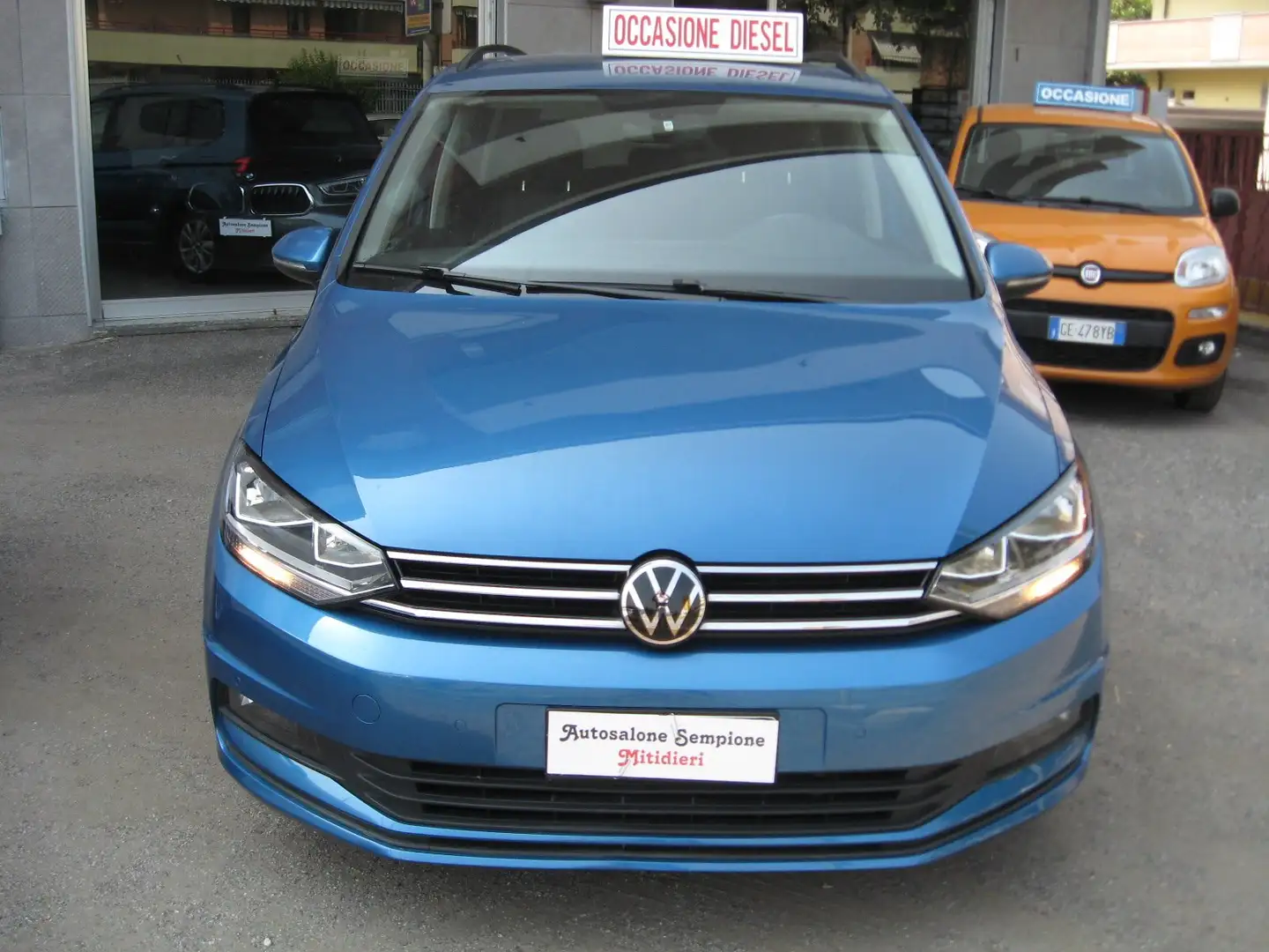 Volkswagen Touran 2.0 tdi Executive 122cv 7 POSTI SOLO KM 57.000 Azul - 2