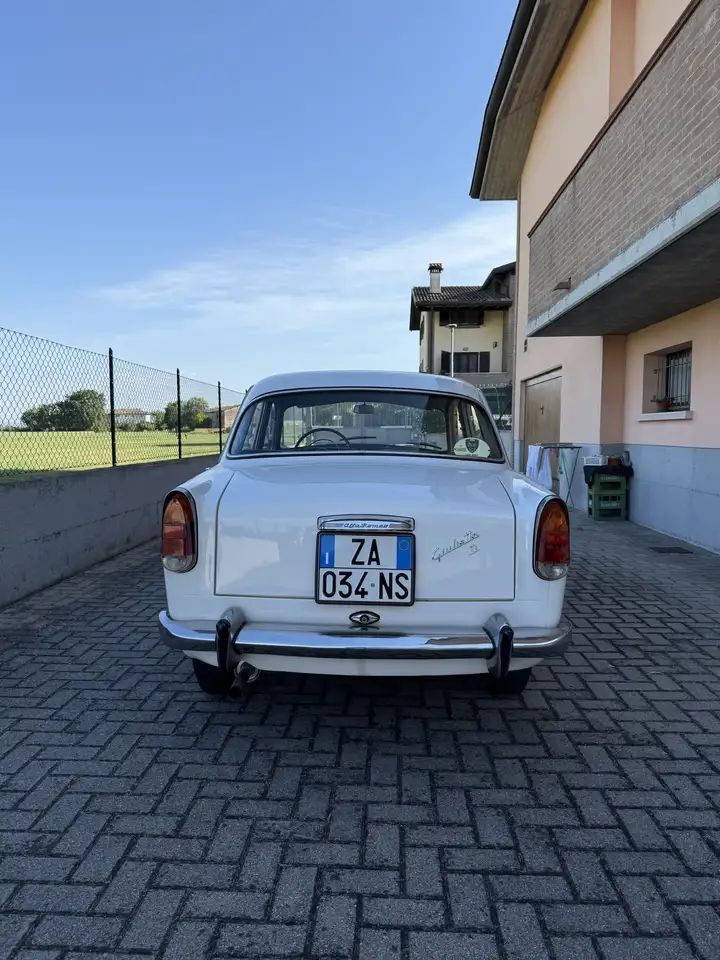Alfa Romeo Giulietta TI, foto 3