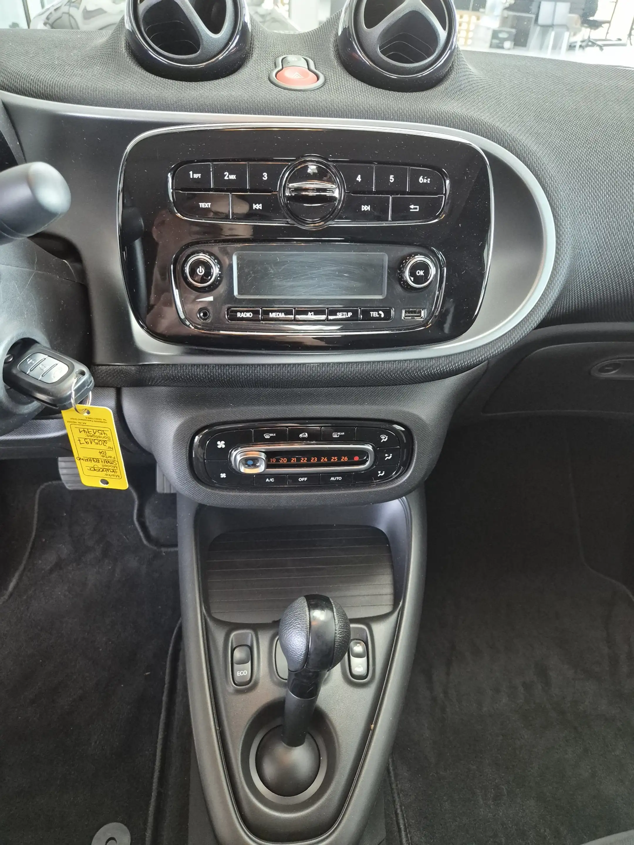 smart forTwo electric drive / EQ — photo 7