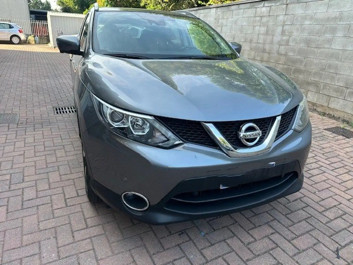 Nissan Qashqai Qashqai II 2014 1.5 dci N-Connecta 110cv Grigio - 2