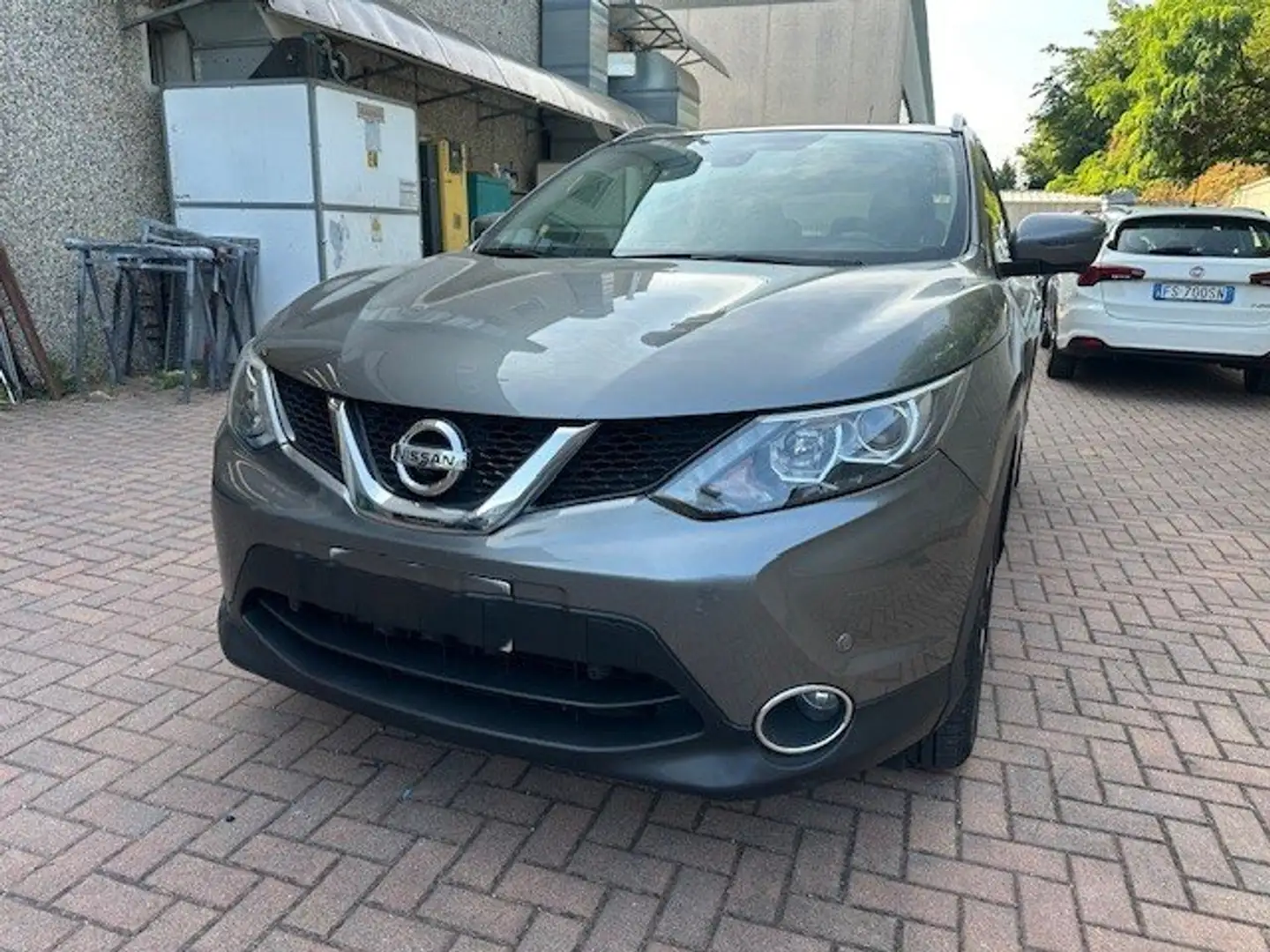Nissan Qashqai Qashqai II 2014 1.5 dci N-Connecta 110cv Grigio - 1