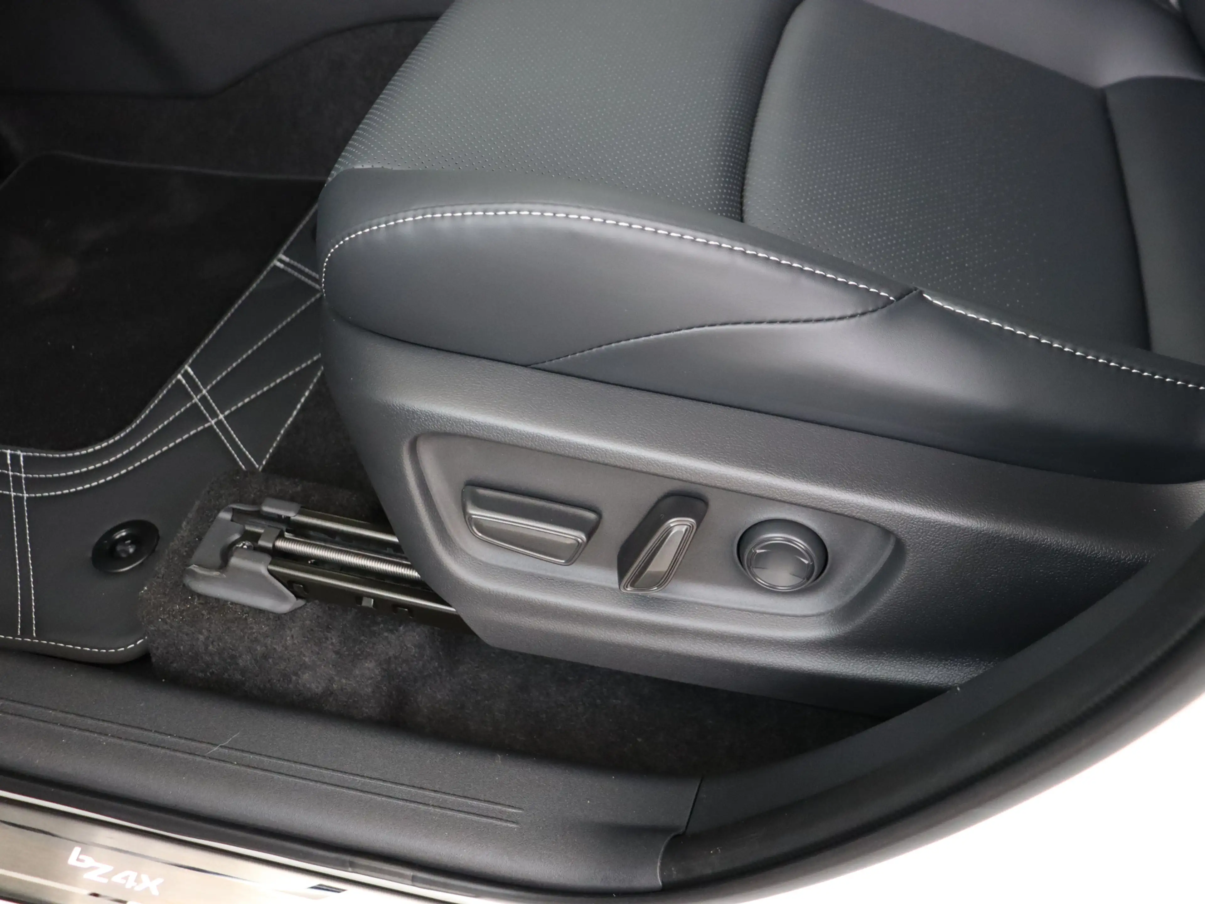 Toyota bZ4X Touring Executive AWD 75 kWh | Panoramadak | afnee — photo 11
