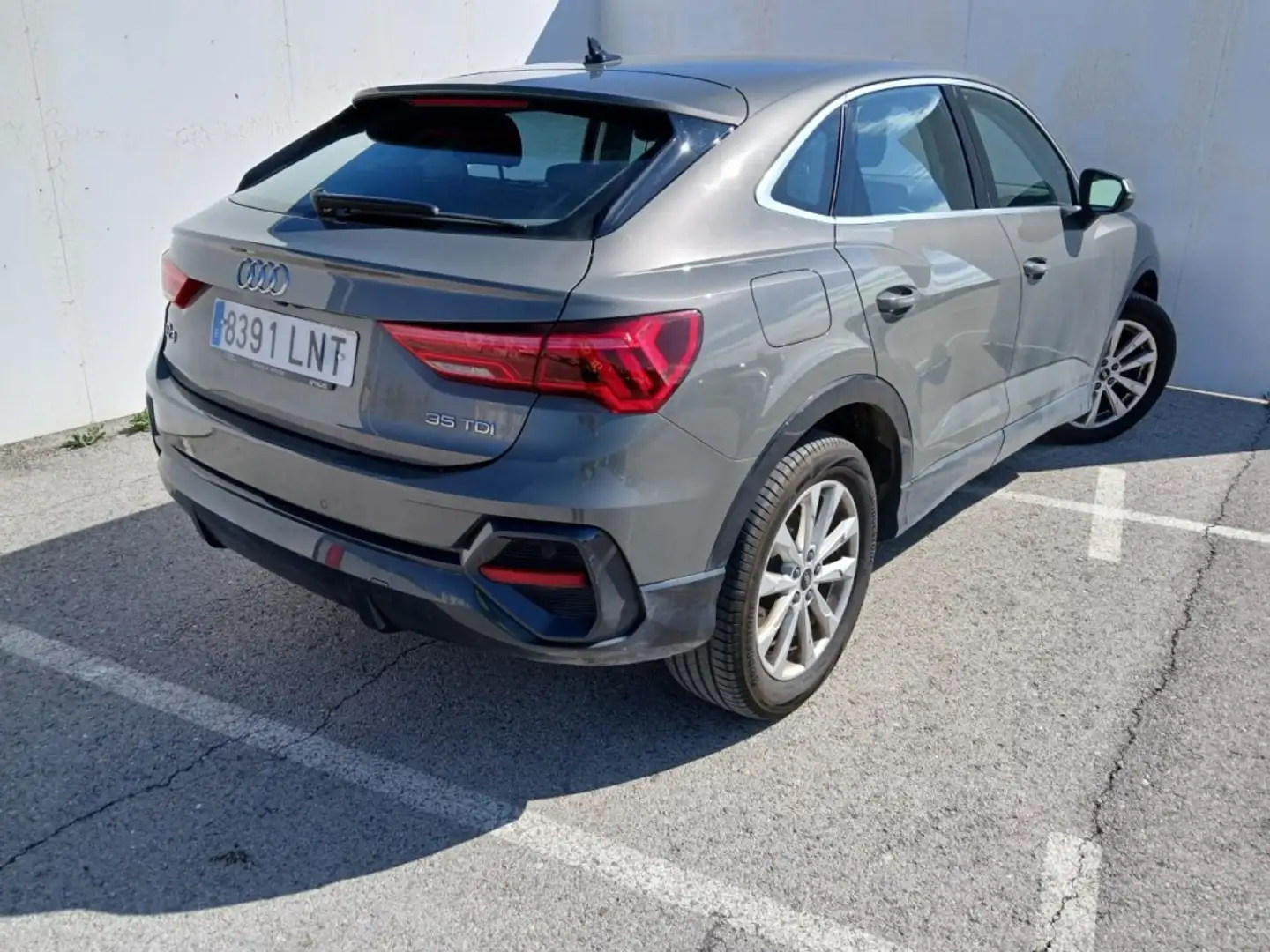 Audi Q3 Sportback 35 TDI Advanced quattro S tronic Grijs - 2