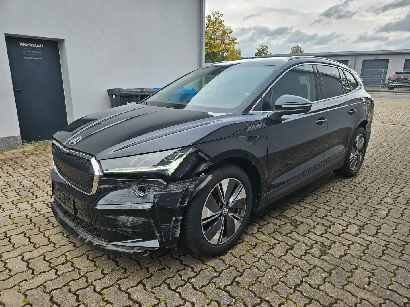 Skoda Enyaq 85 Loft AHK RFK Noir - 1