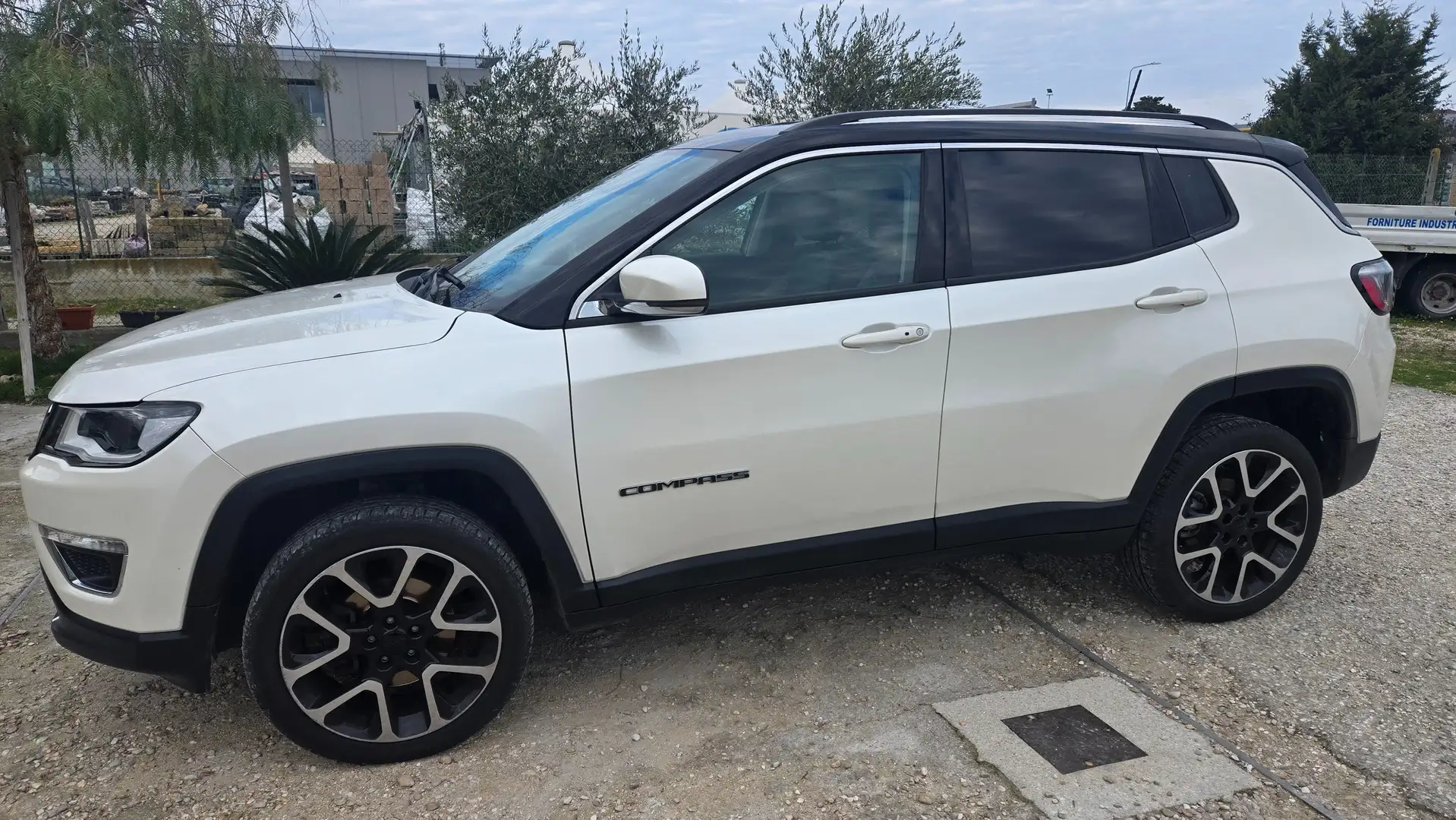 Jeep Compass Compass II 2017 2.0 mjt Limited 4wd 140cv auto Bianco - 1