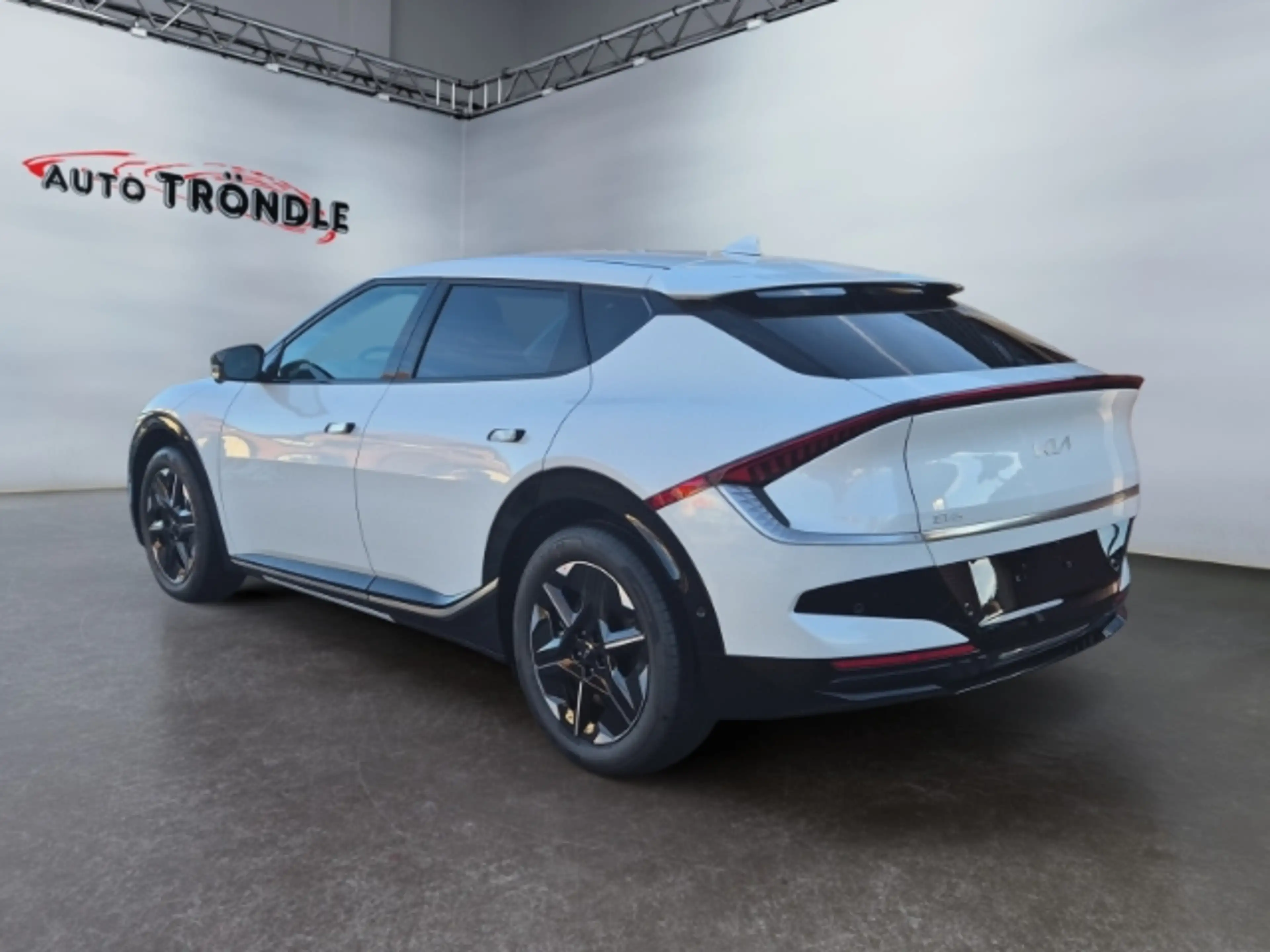 Kia EV6 84 kWh AWD Earth +WP +Sound +HuD +360 Kamera — photo 6
