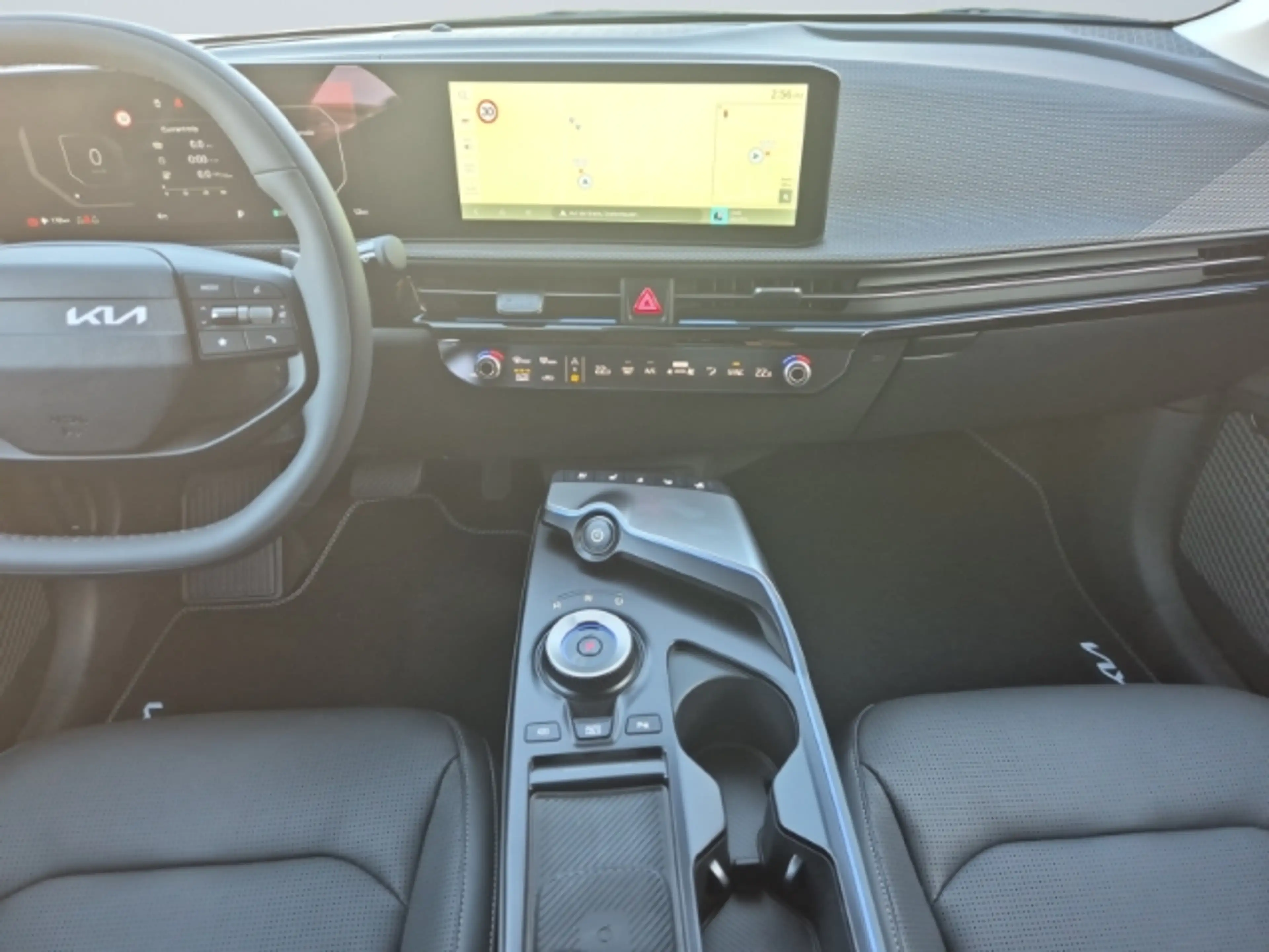Kia EV6 84 kWh AWD Earth +WP +Sound +HuD +360 Kamera — photo 15