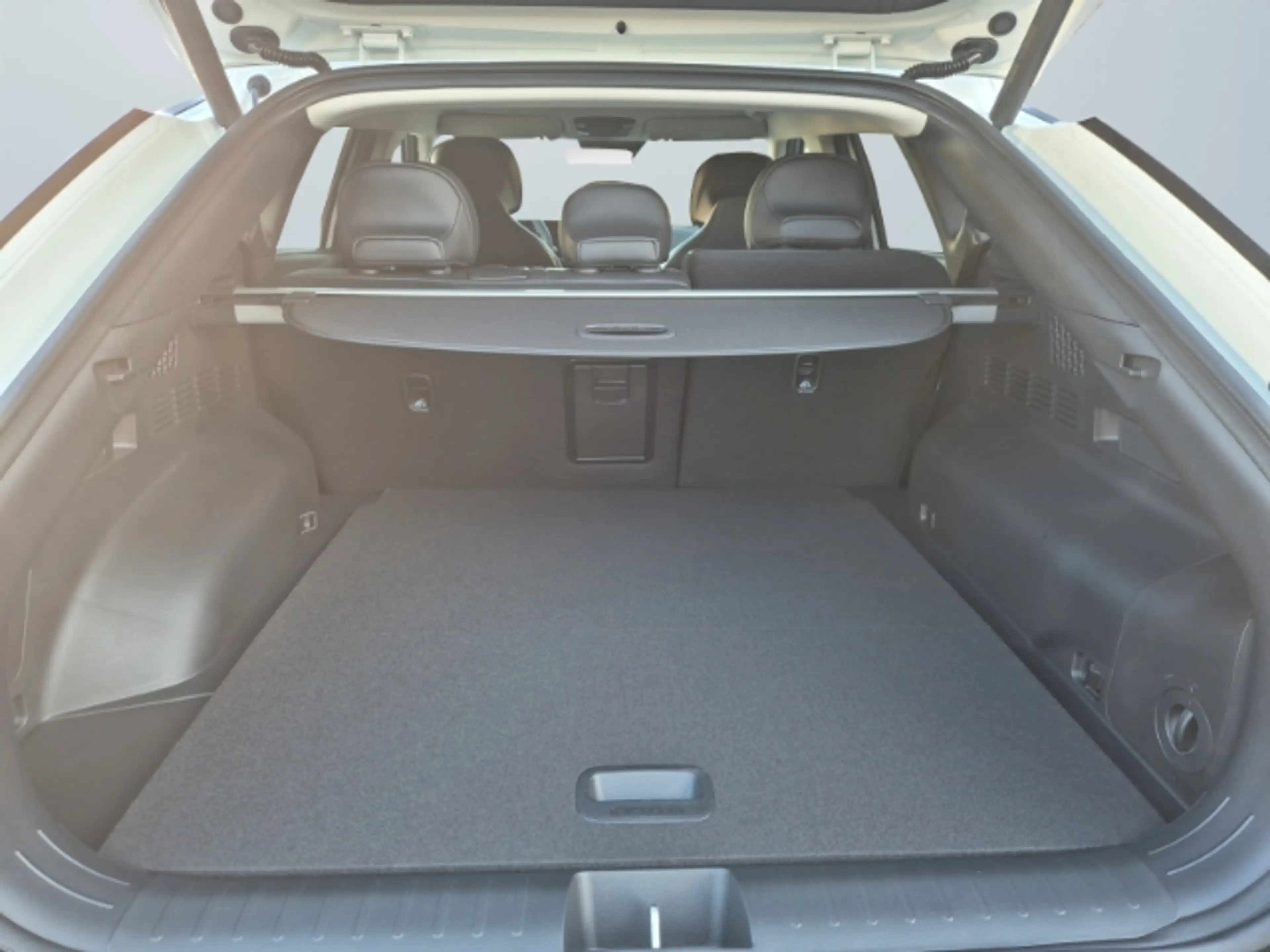 Kia EV6 84 kWh AWD Earth +WP +Sound +HuD +360 Kamera — photo 13