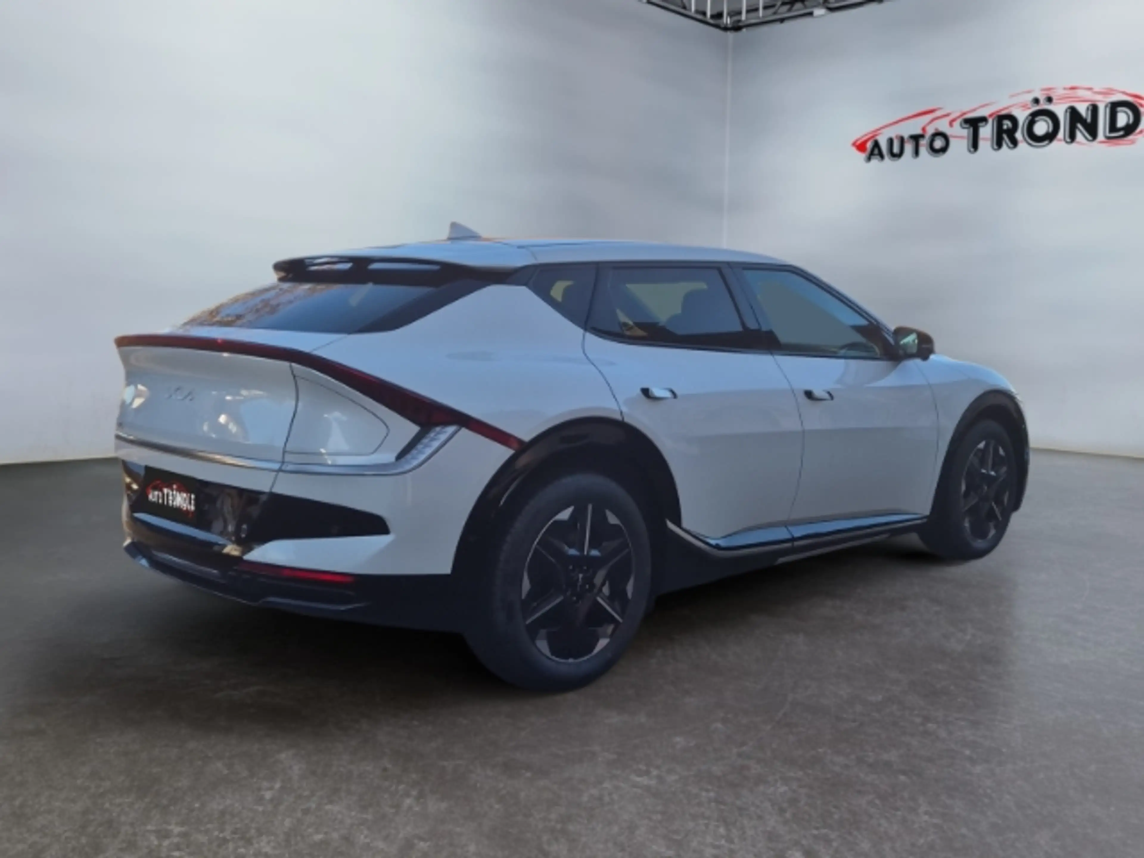 Kia EV6 84 kWh AWD Earth +WP +Sound +HuD +360 Kamera — photo 4