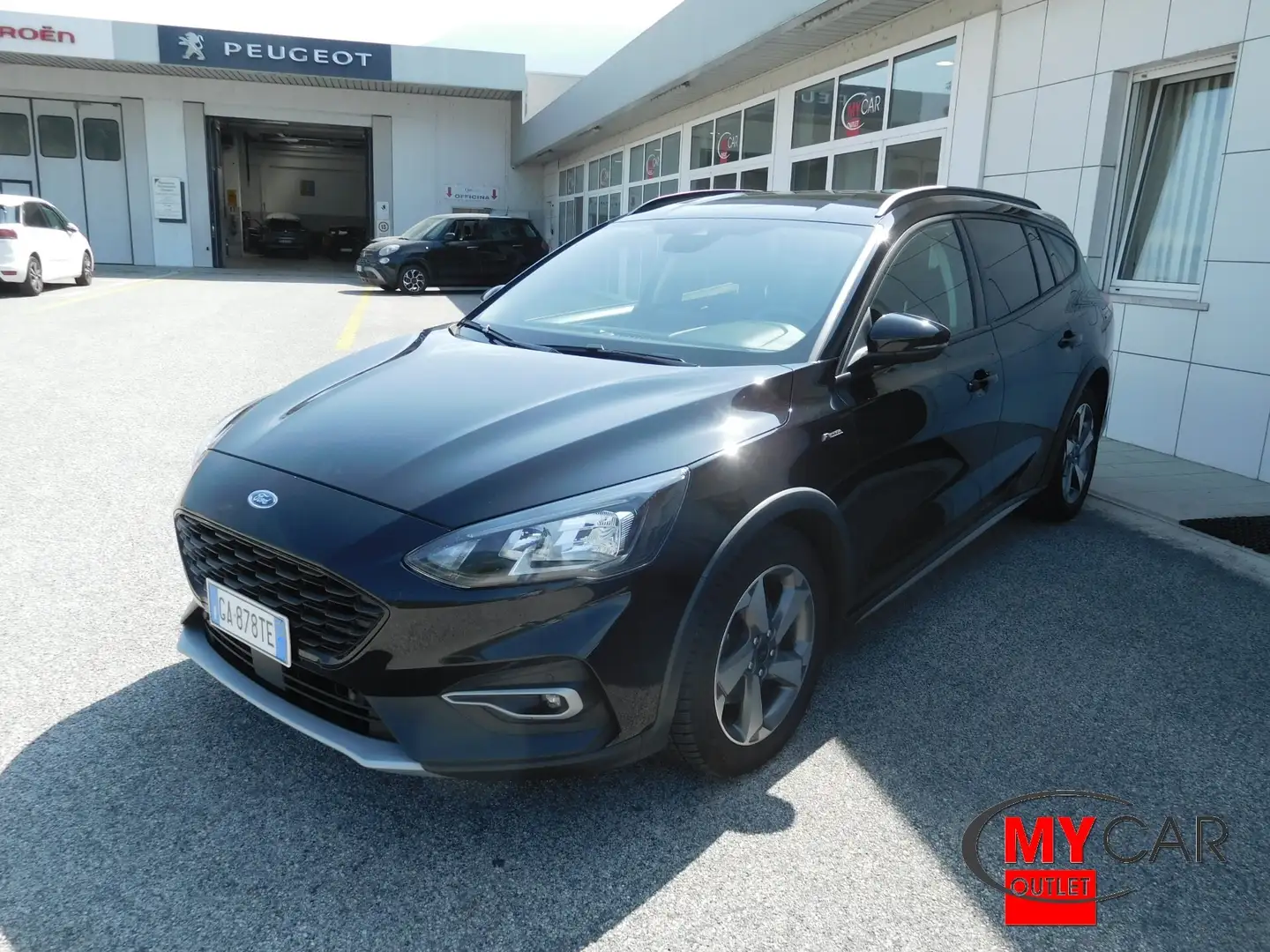 Ford Focus 1.0 EcoBoost 125cv automatico SW Active Co-Pilot Zwart - 1