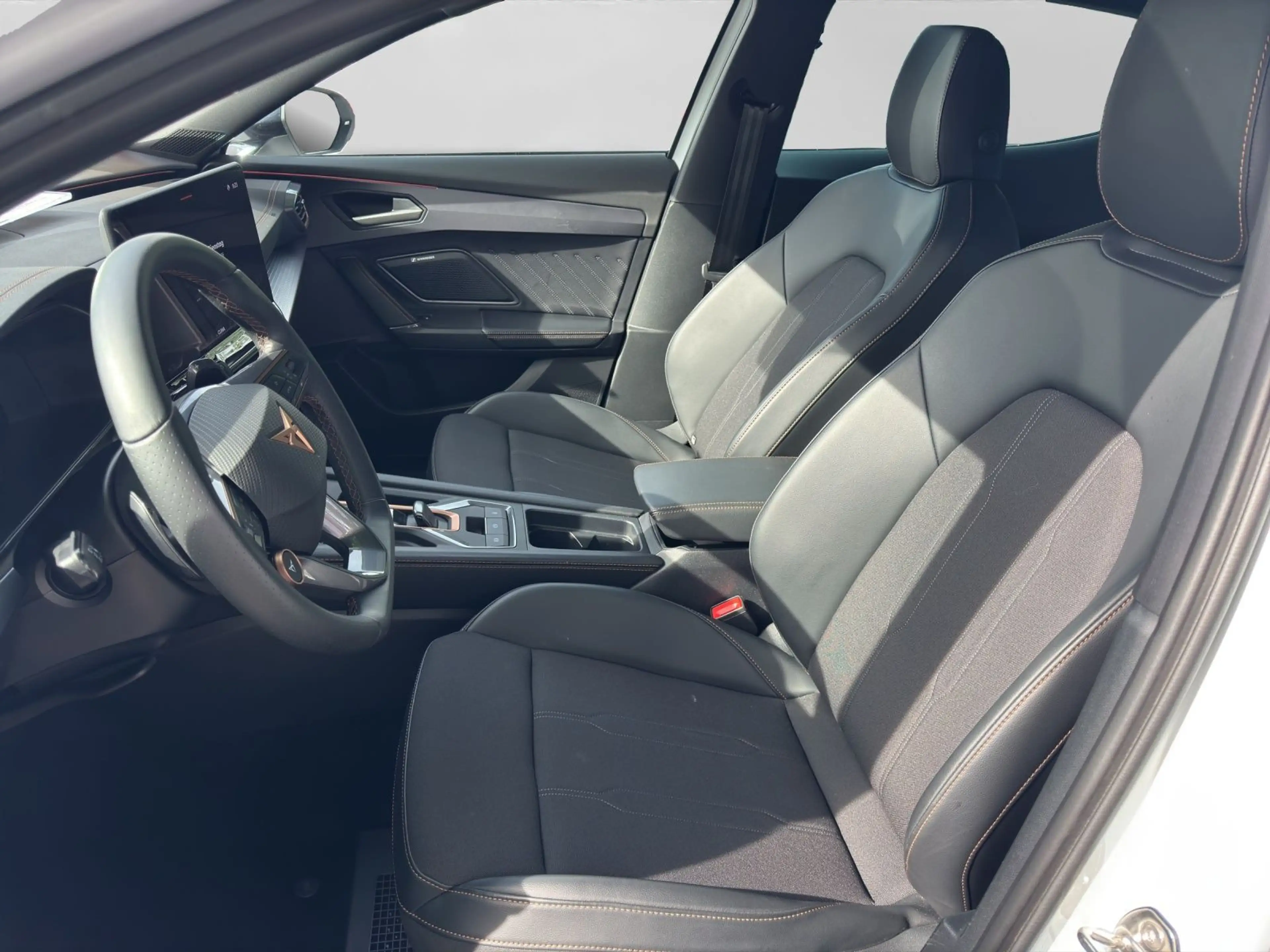 CUPRA Formentor 2.0 TDI DSG NAVI ACC SENNH PARKLENK GJ — photo 4