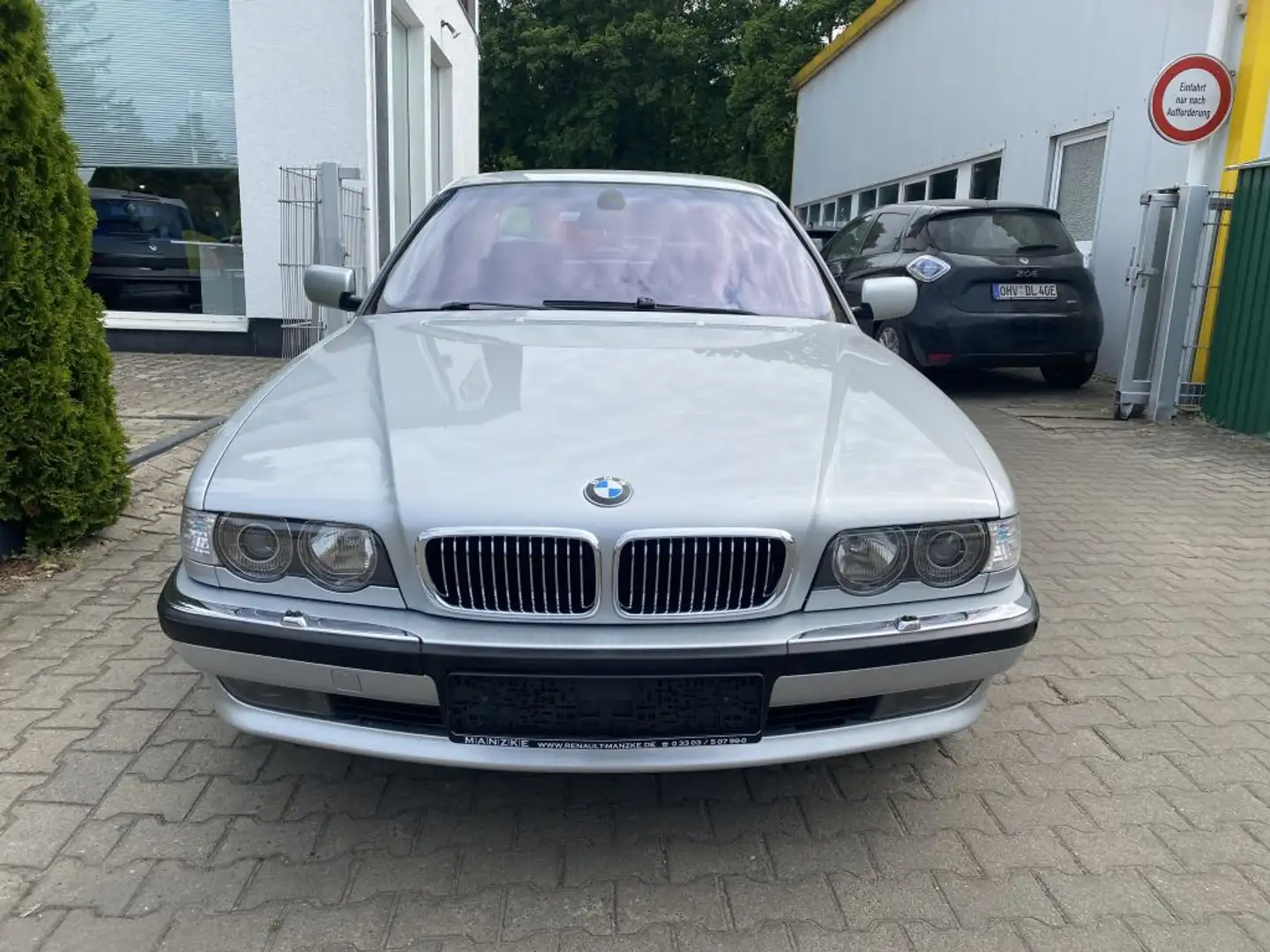 BMW 750 750i Individual - 2