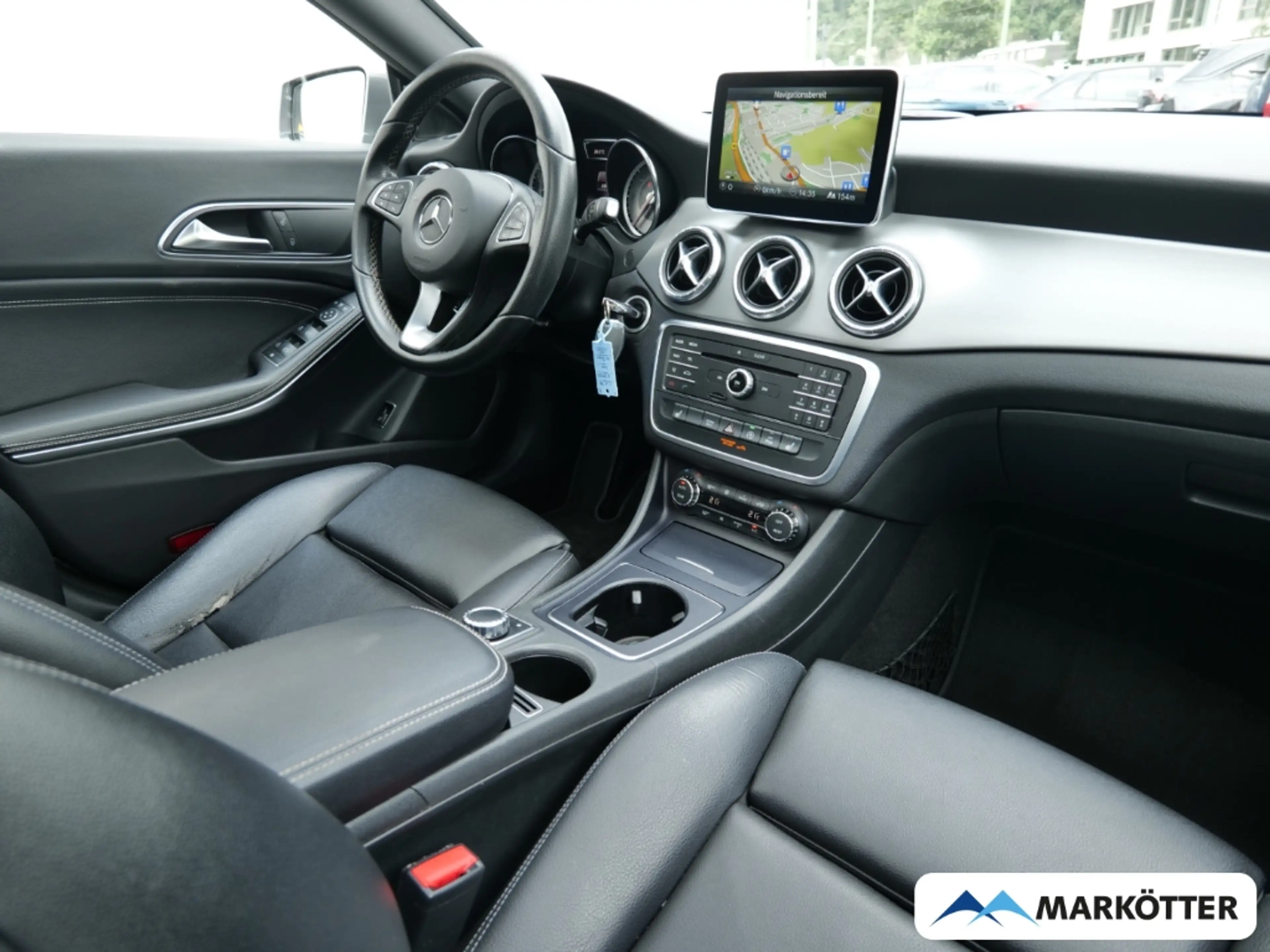 Mercedes-Benz CLA 220 d Navi/Xenon/Pano/Kamera/AHK — photo 10