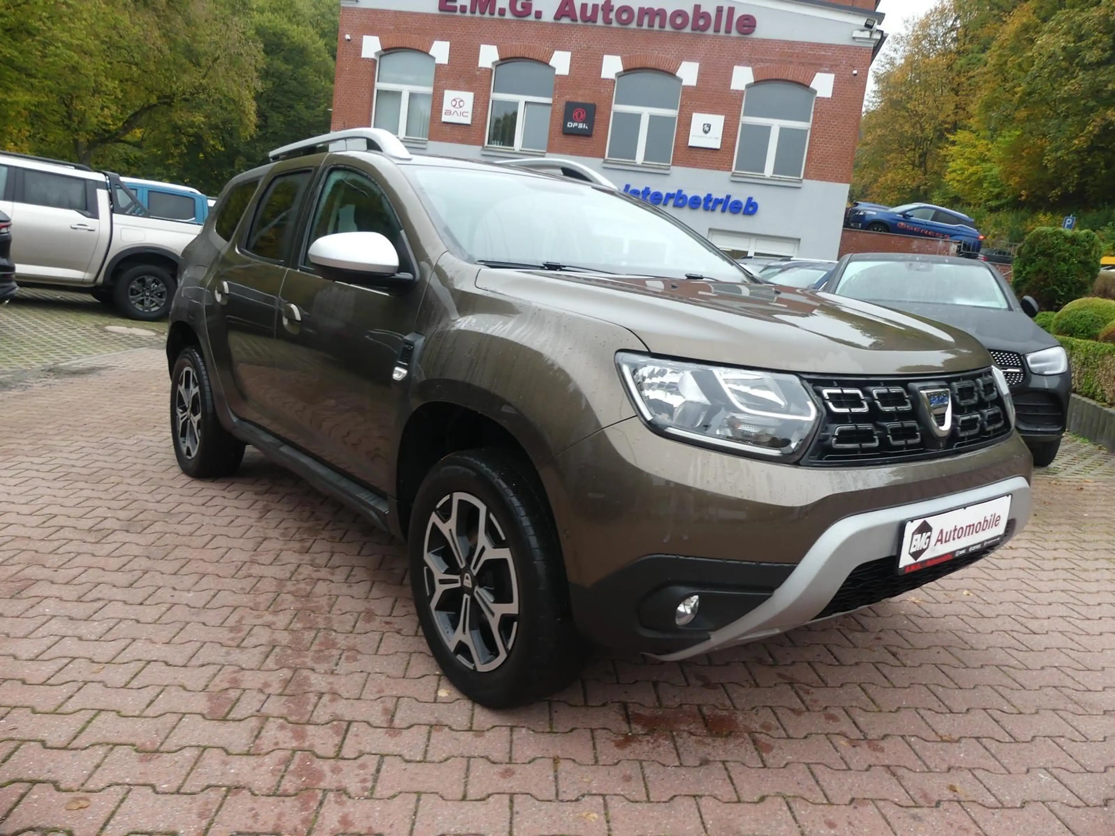 Dacia Duster II*1.3*AHK*SHZ*PDC*Navi*Klima*Allrad*USB — photo 3