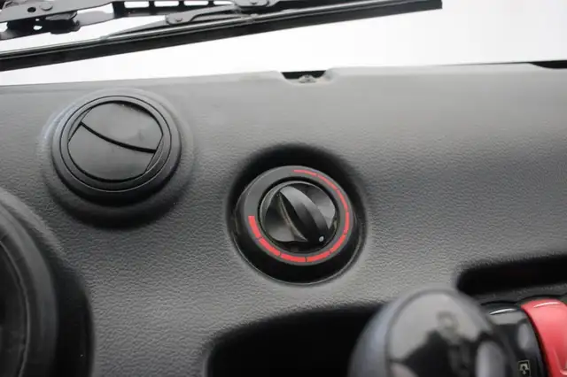 Aixam D-Truck view 14