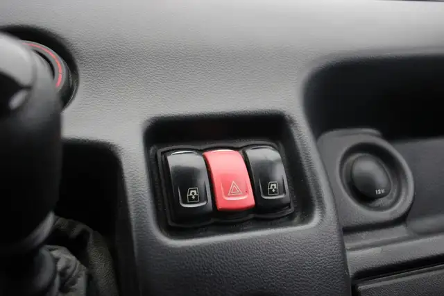 Aixam D-Truck view 13