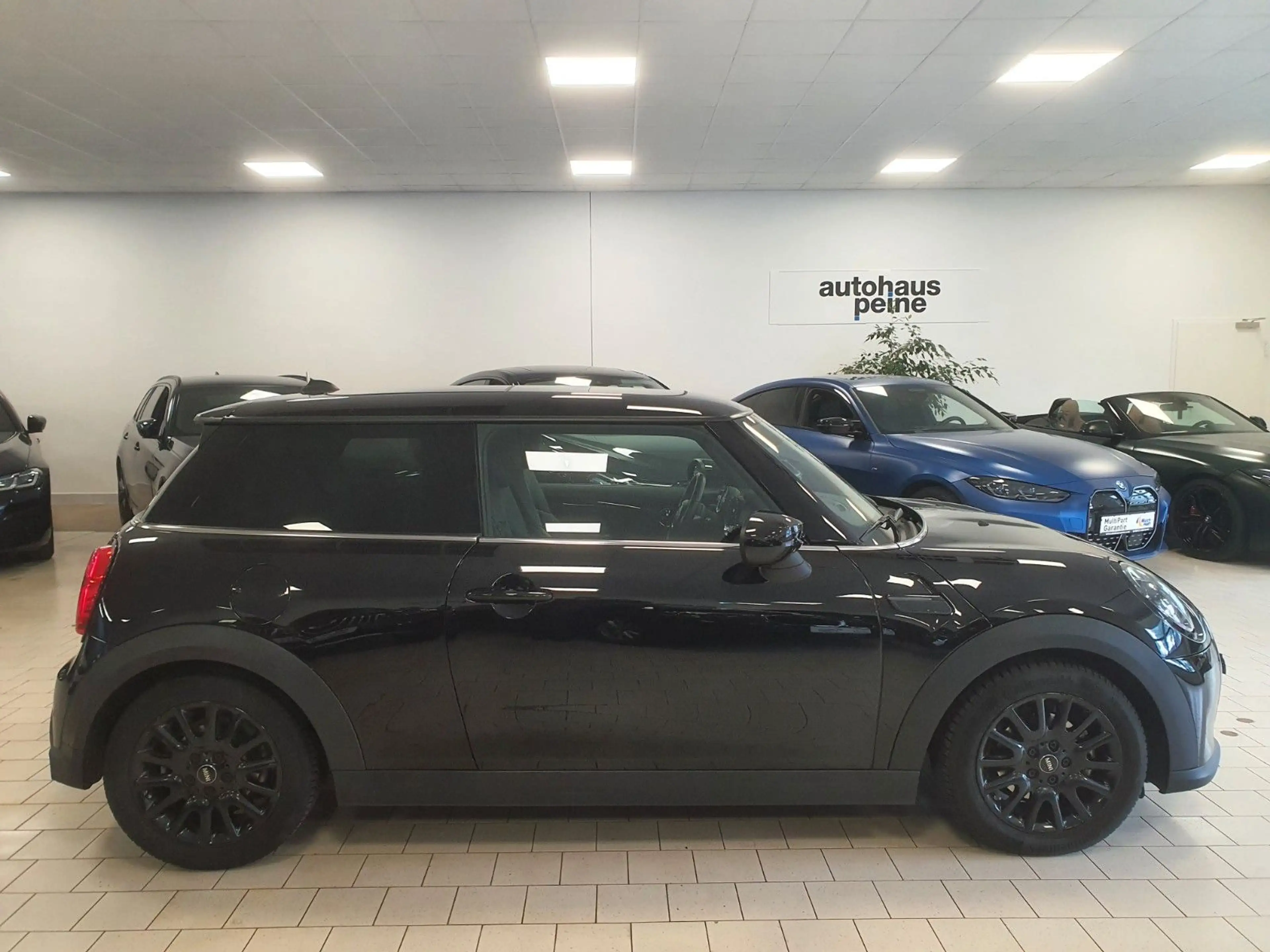 MINI One One Classic Trim/Navi/SpoSitze/KeyLess/Panorama — photo 11