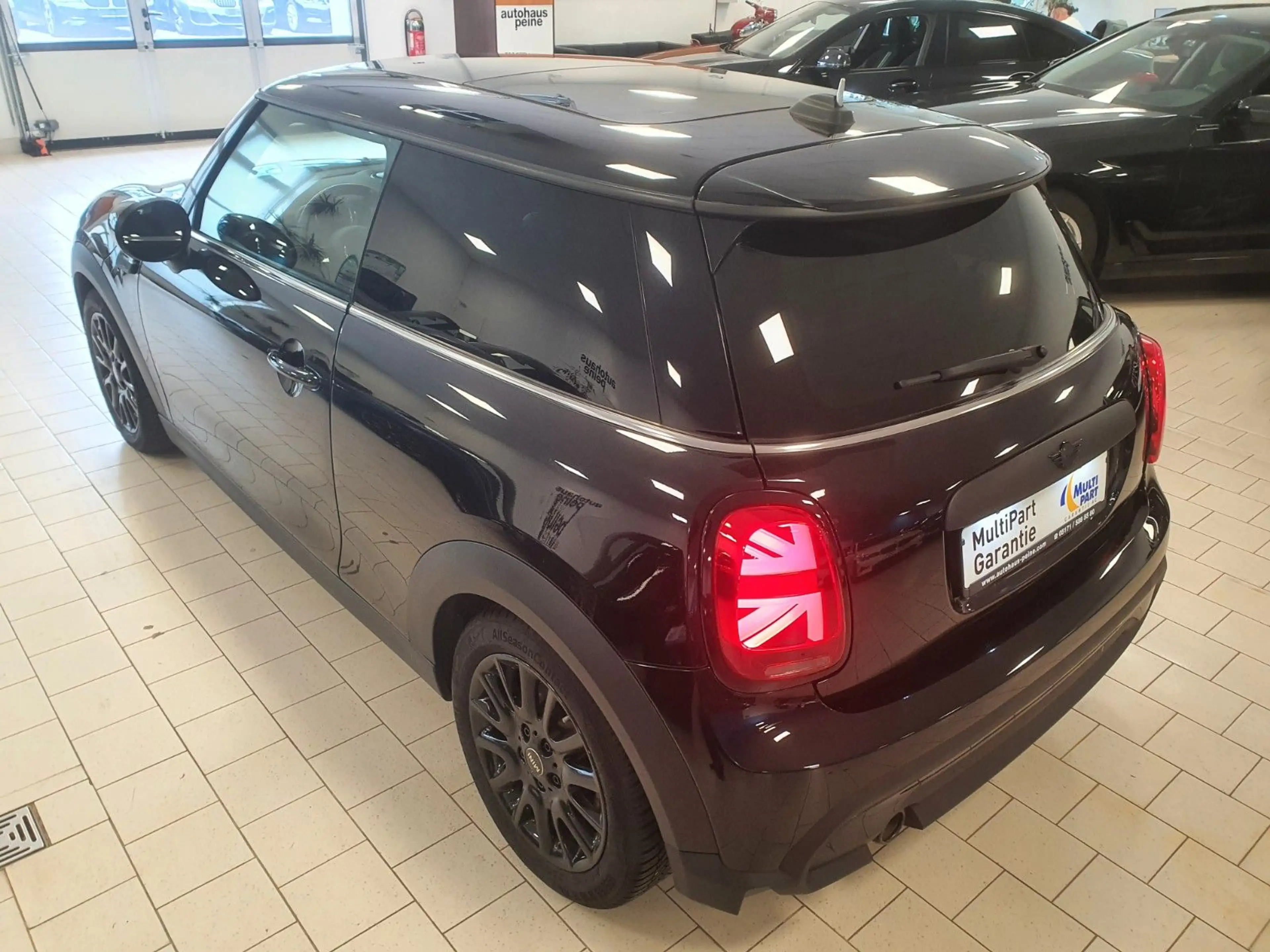 MINI One One Classic Trim/Navi/SpoSitze/KeyLess/Panorama — photo 8