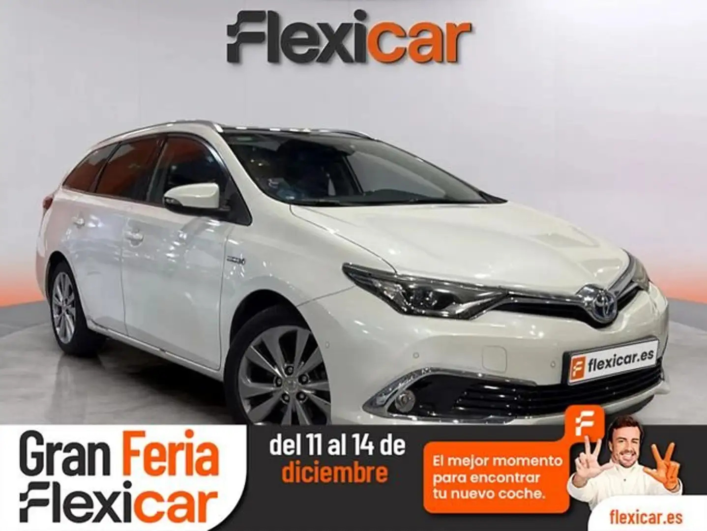 Toyota Auris Touring Sports hybrid 140H Active Blanco - 1