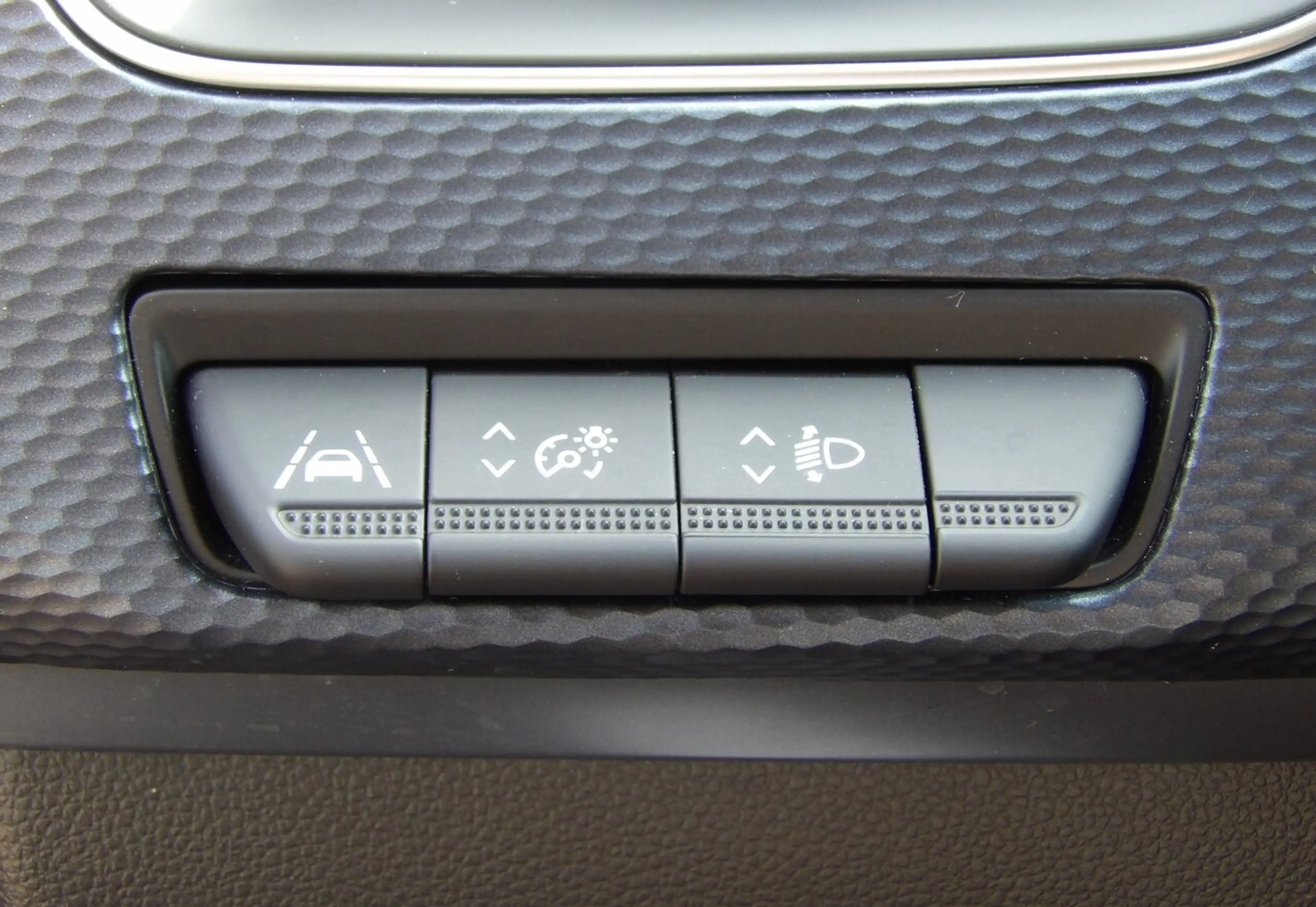 Renault Arkana Techno TCe 140 EDC — photo 8