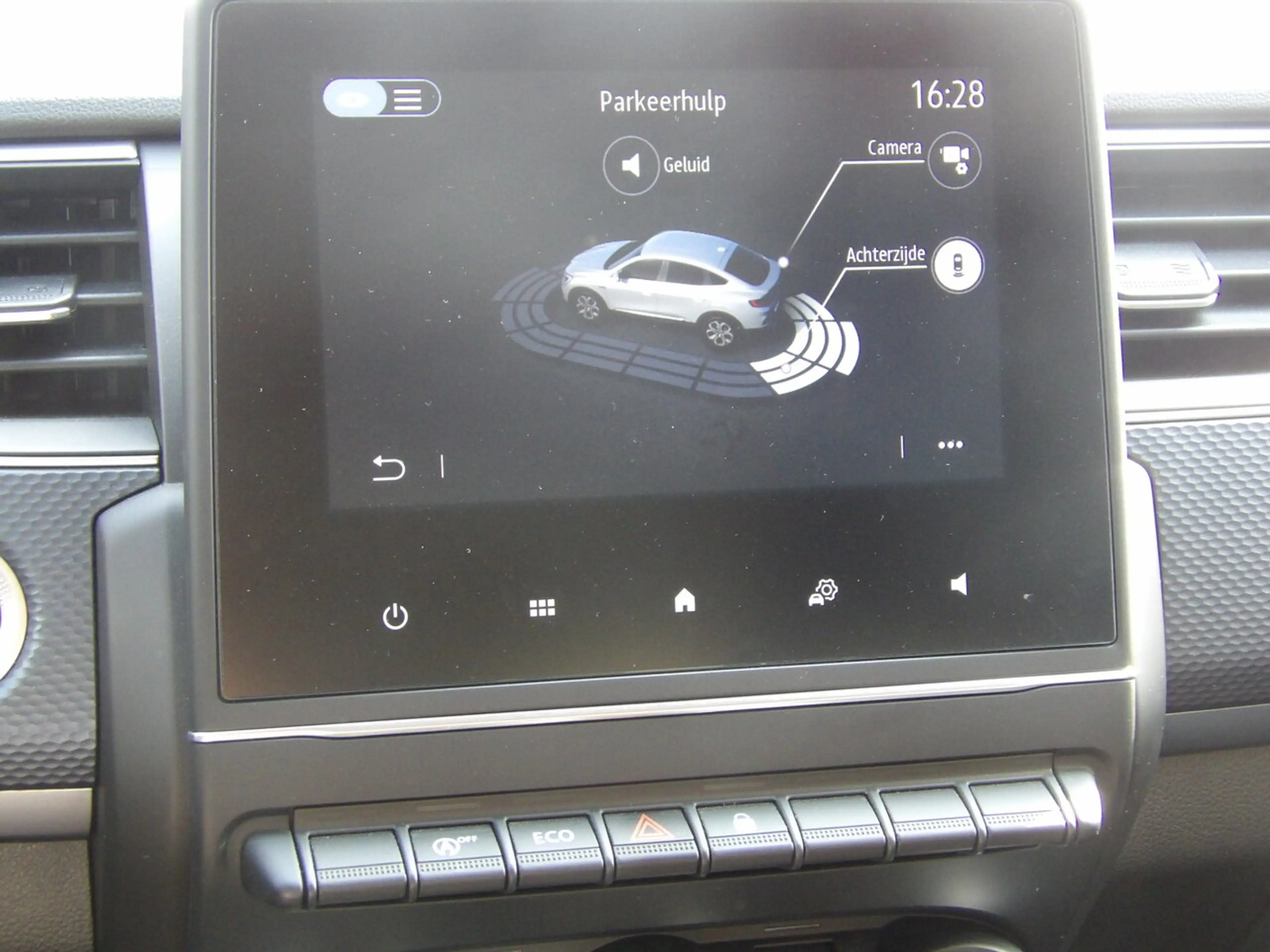 Renault Arkana Techno TCe 140 EDC — photo 13