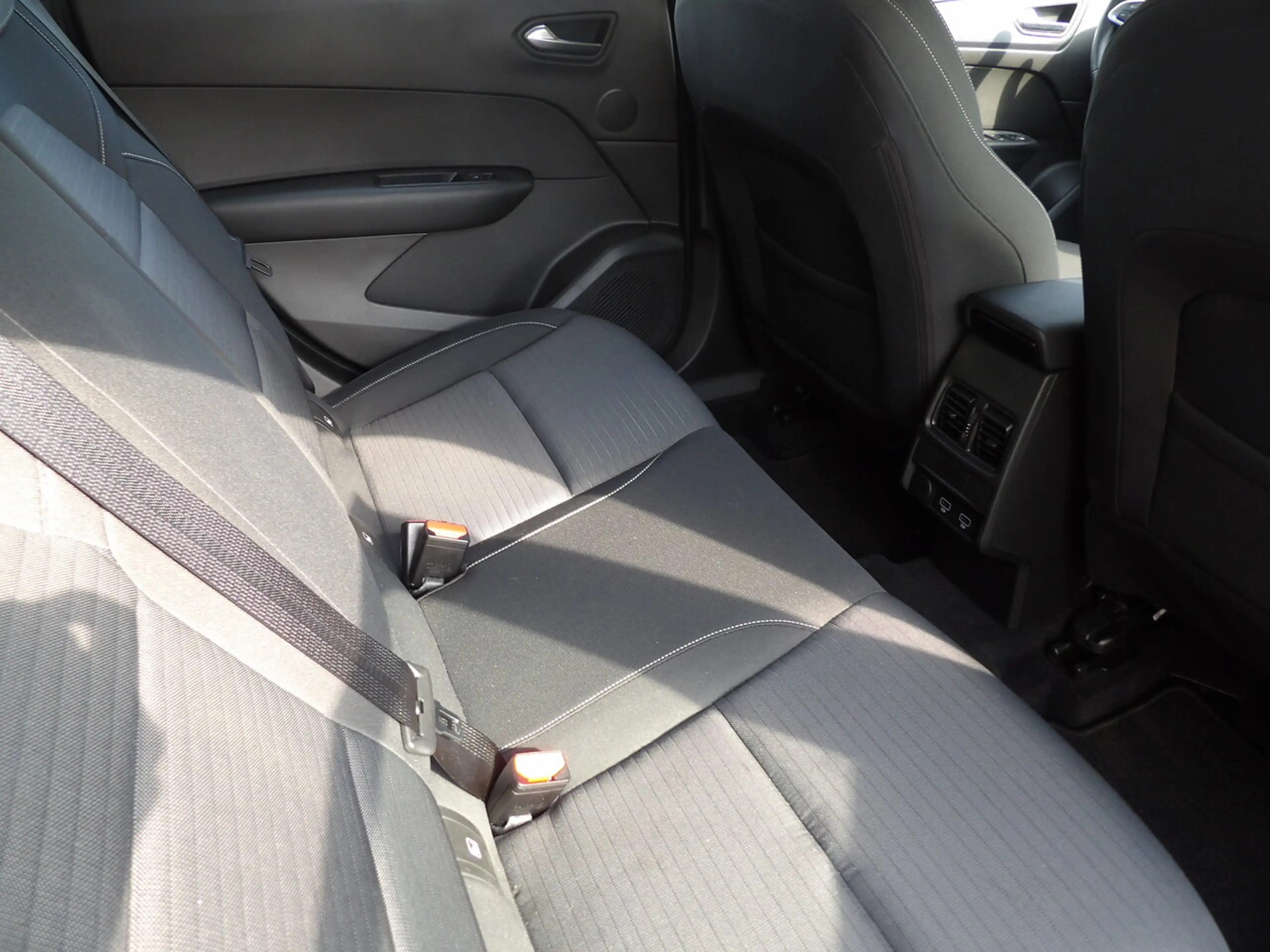 Renault Arkana Techno TCe 140 EDC — photo 5