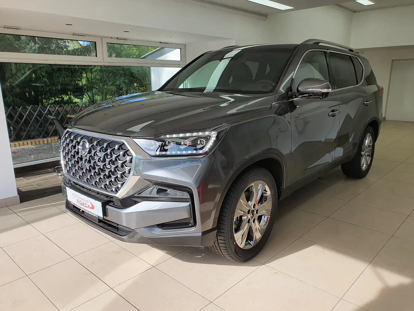 SsangYong Rexton Sapphire Elegance Szary - 1