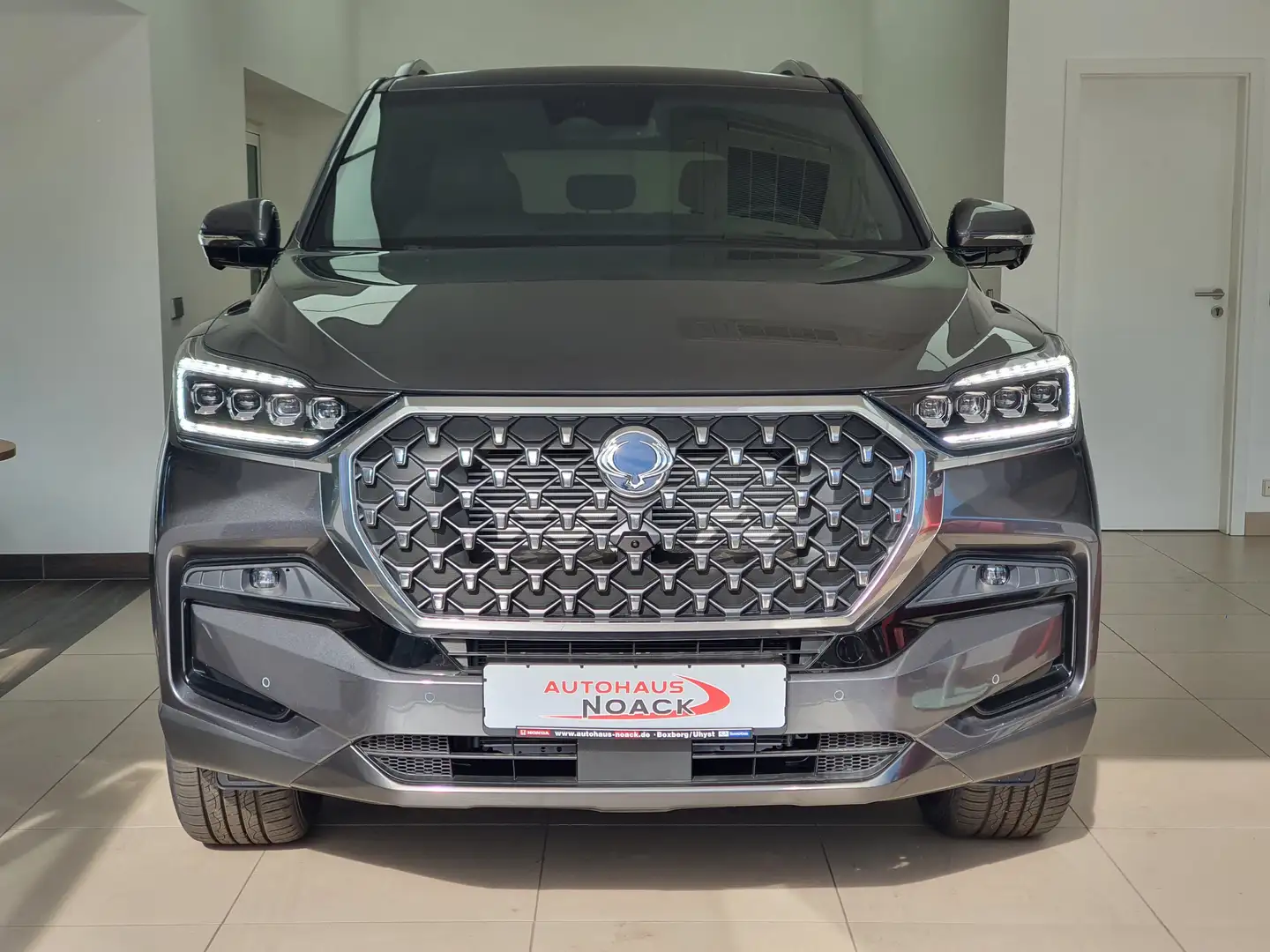 SsangYong Rexton Sapphire Elegance Szary - 2
