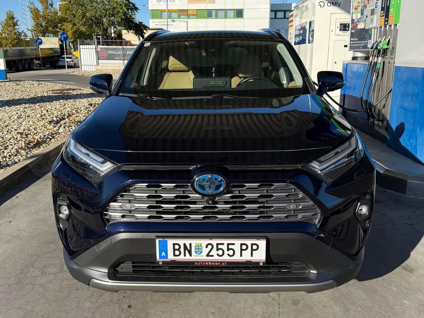 Toyota RAV 4 RAV4 2,5 Hybrid VIP 2WD Aut. VIP Blau - 2