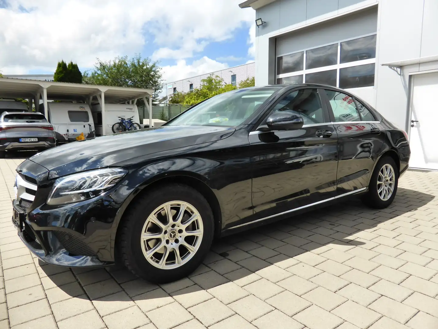 Mercedes-Benz C 180 C 180 CGI/LED/Navi/Keyless Go/1Hand/Mwst /wenig km Schwarz - 2
