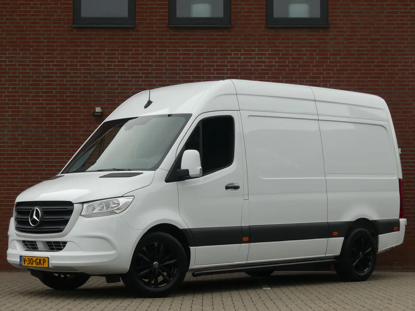 Mercedes-Benz Sprinter 317 CDI L2H2 Airco/Camera/Navigatie Wit - 1