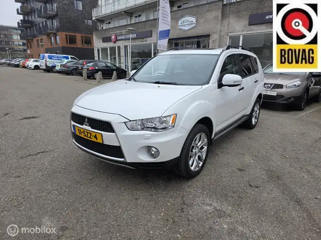 Mitsubishi Outlander 2.4 2012 AUT/7PERS/LEDER/TRKHAAK/DAKJE!