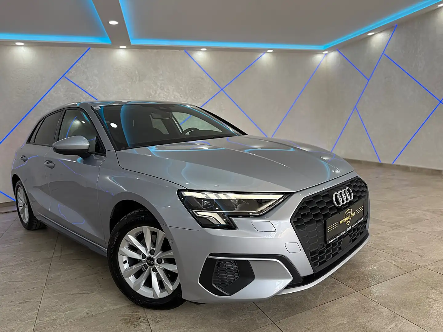 Audi A3 SB 35 TDI S-tronic*KAMERA*ACC*MATRIX*TOTWINKEL*... Silber - 2