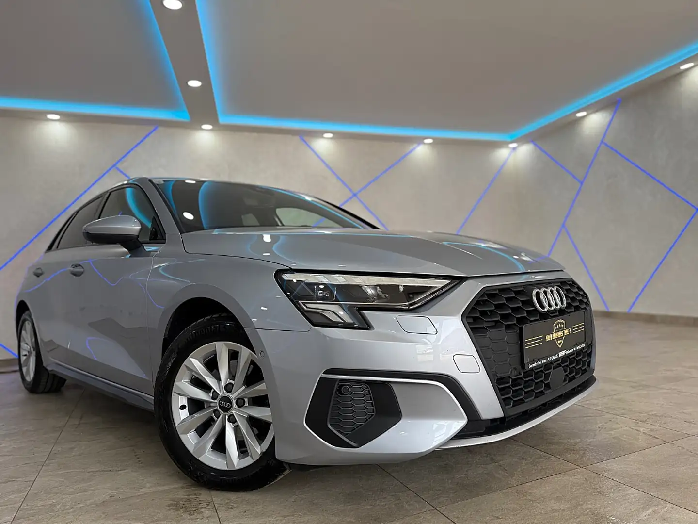 Audi A3 SB 35 TDI S-tronic*KAMERA*ACC*MATRIX*TOTWINKEL*... Silber - 1