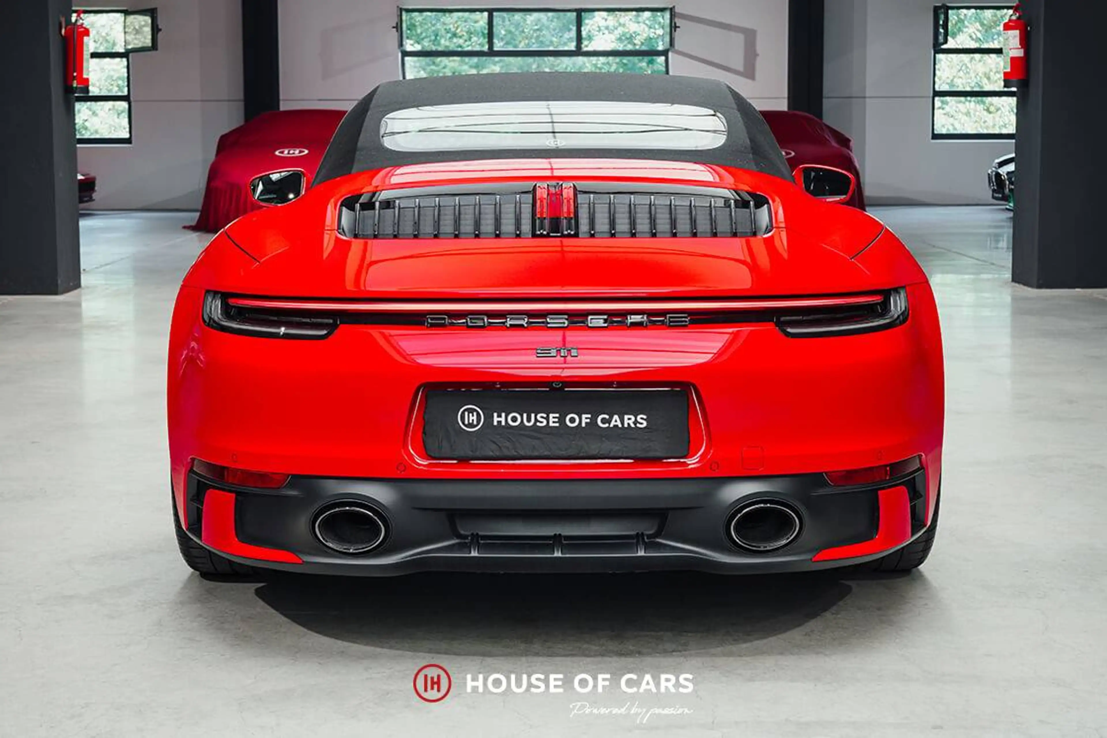 Porsche 911 992.1 Carrera S Cabriolet PDK - 1st paint - AS NEW ! — photo 8