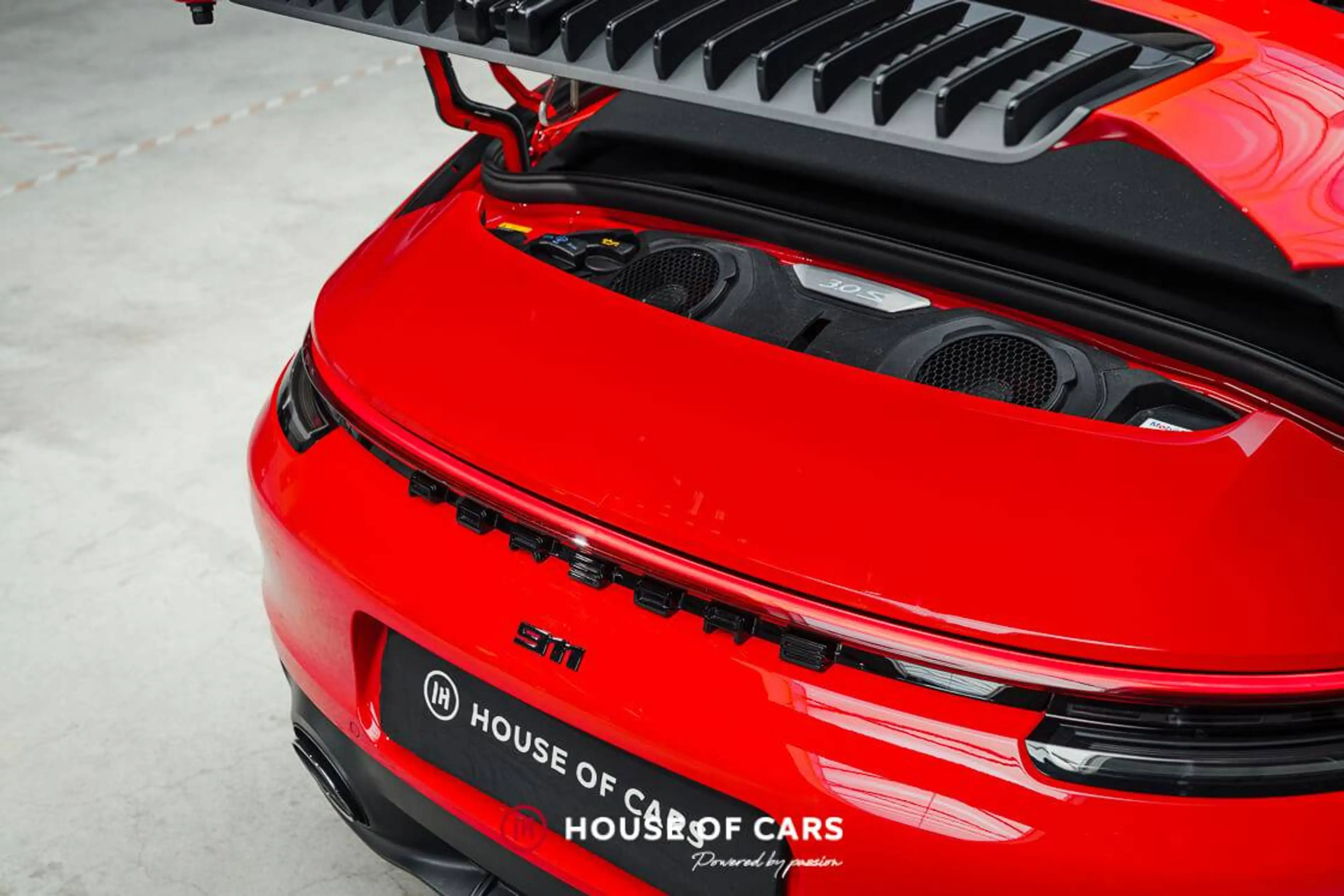 Porsche 911 992.1 Carrera S Cabriolet PDK - 1st paint - AS NEW ! — photo 13