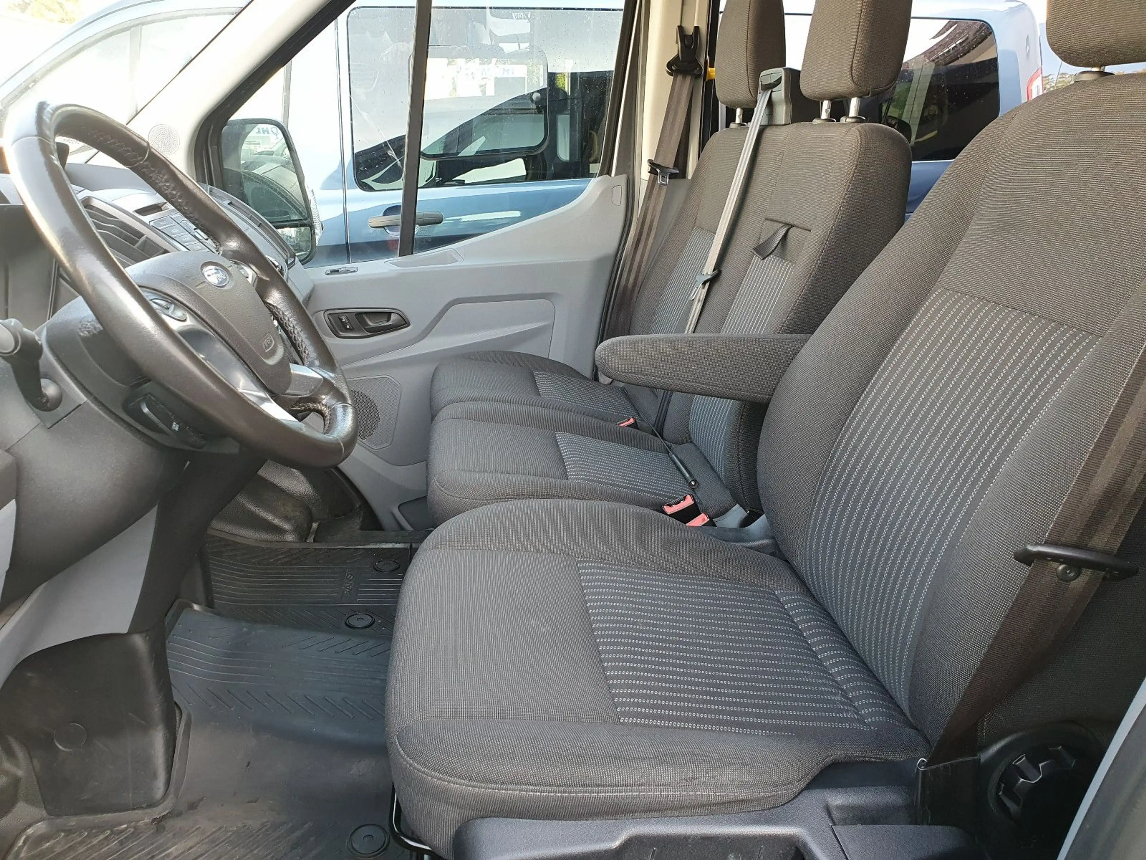 Ford Transit Kombi 310 L3 Standheizg.Austauschmotor! — photo 9